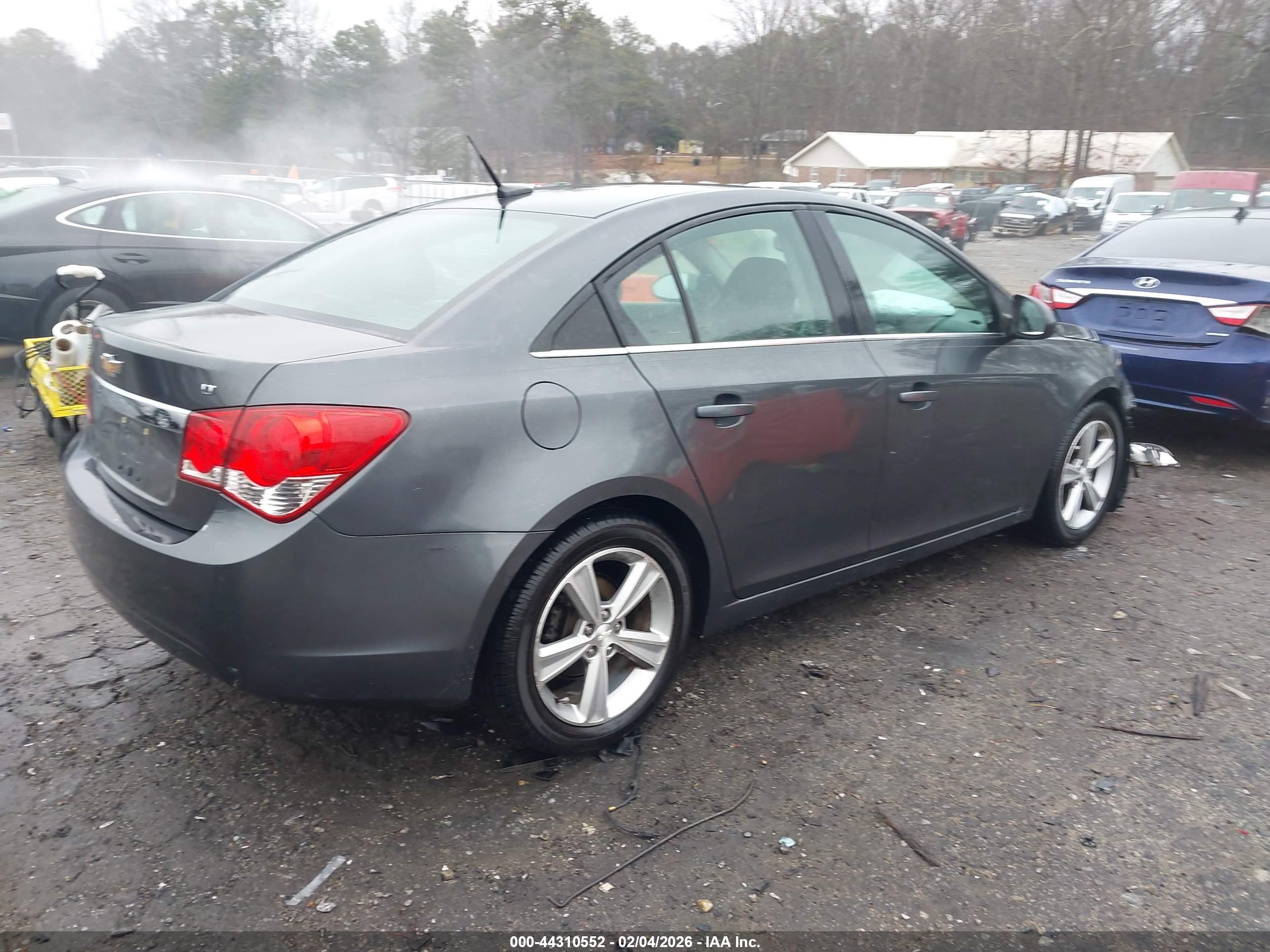 CHEVROLET CRUZE image 4