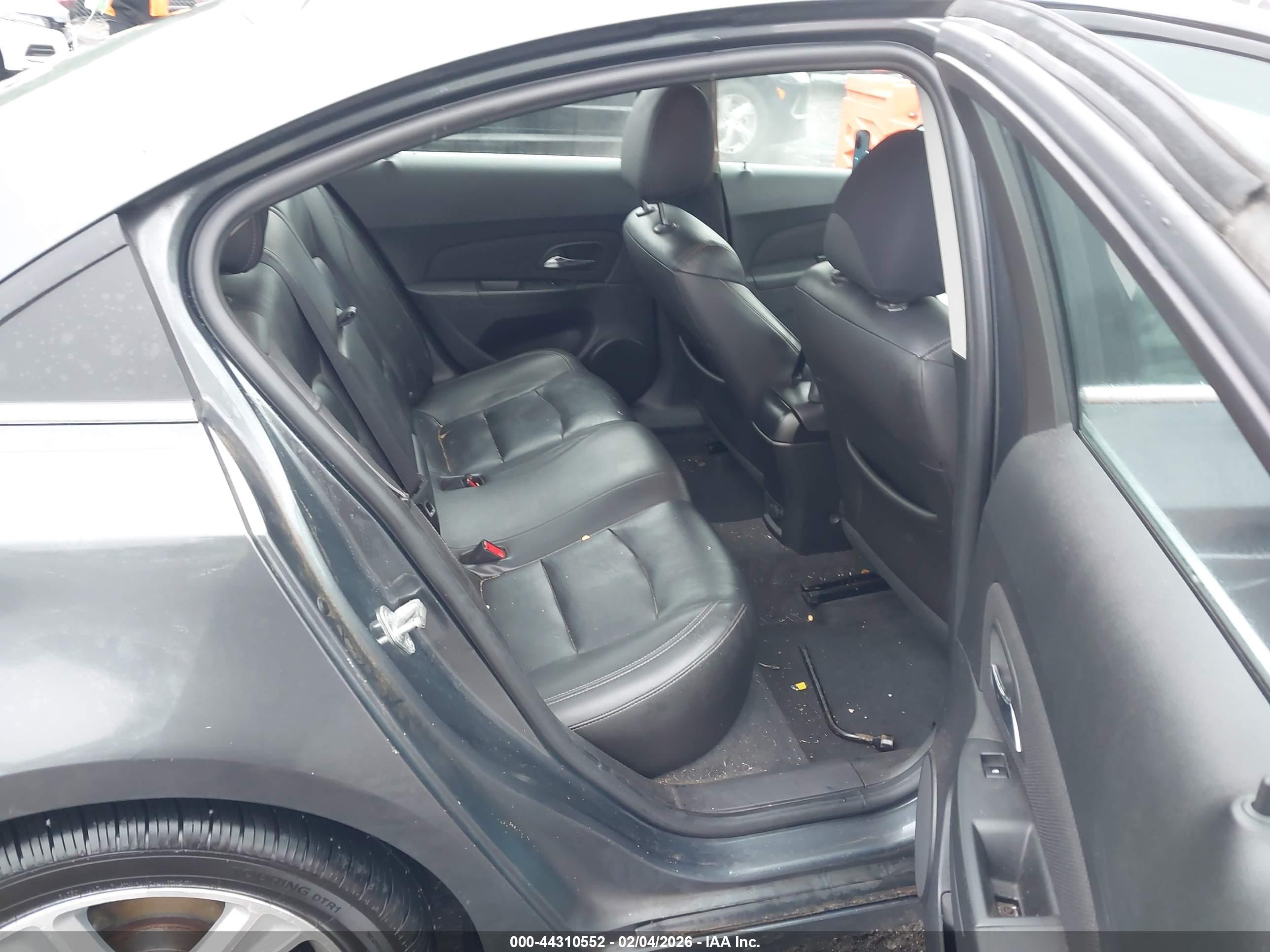 CHEVROLET CRUZE image 8
