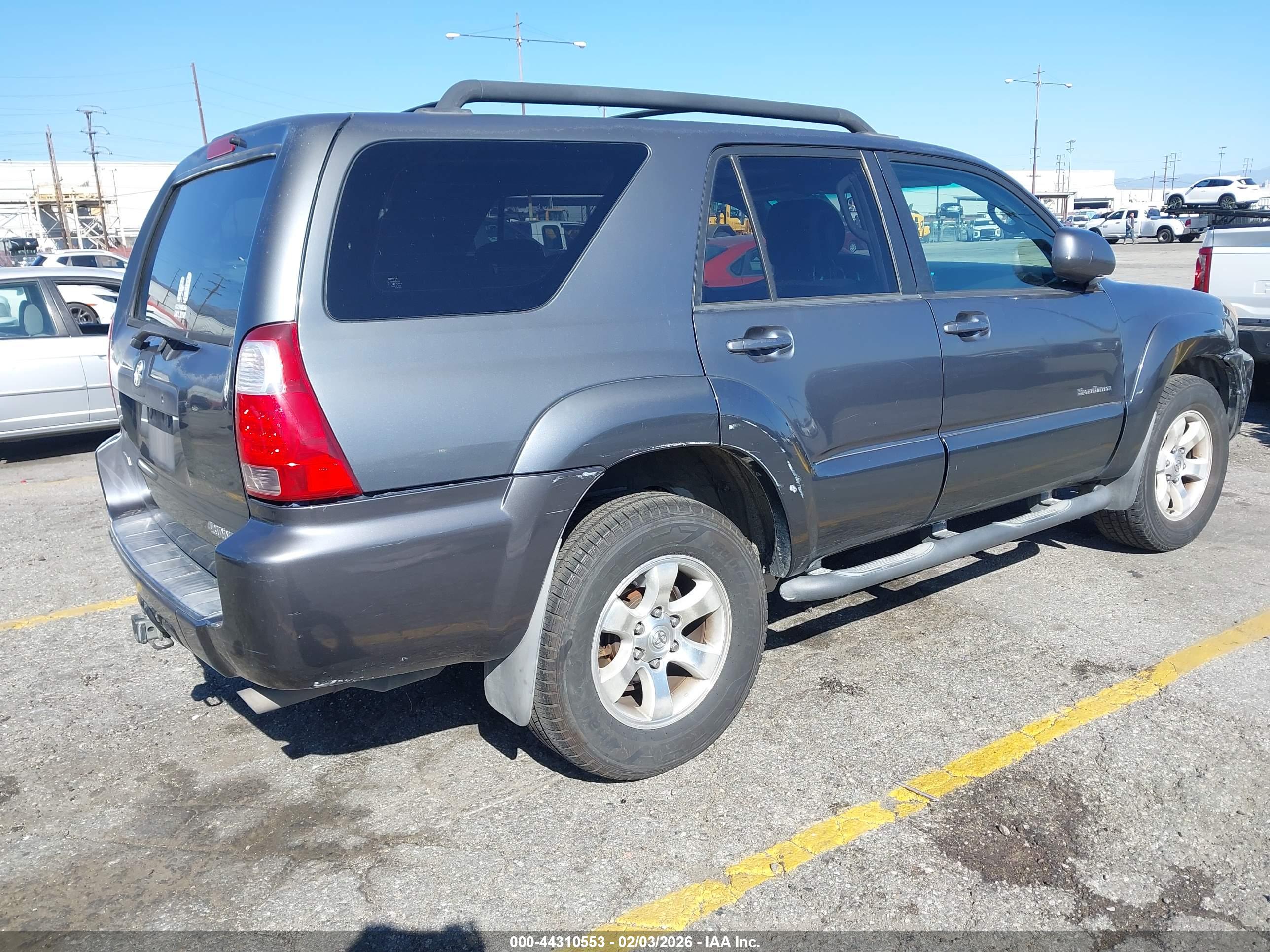 TOYOTA 4RUNNER image 4