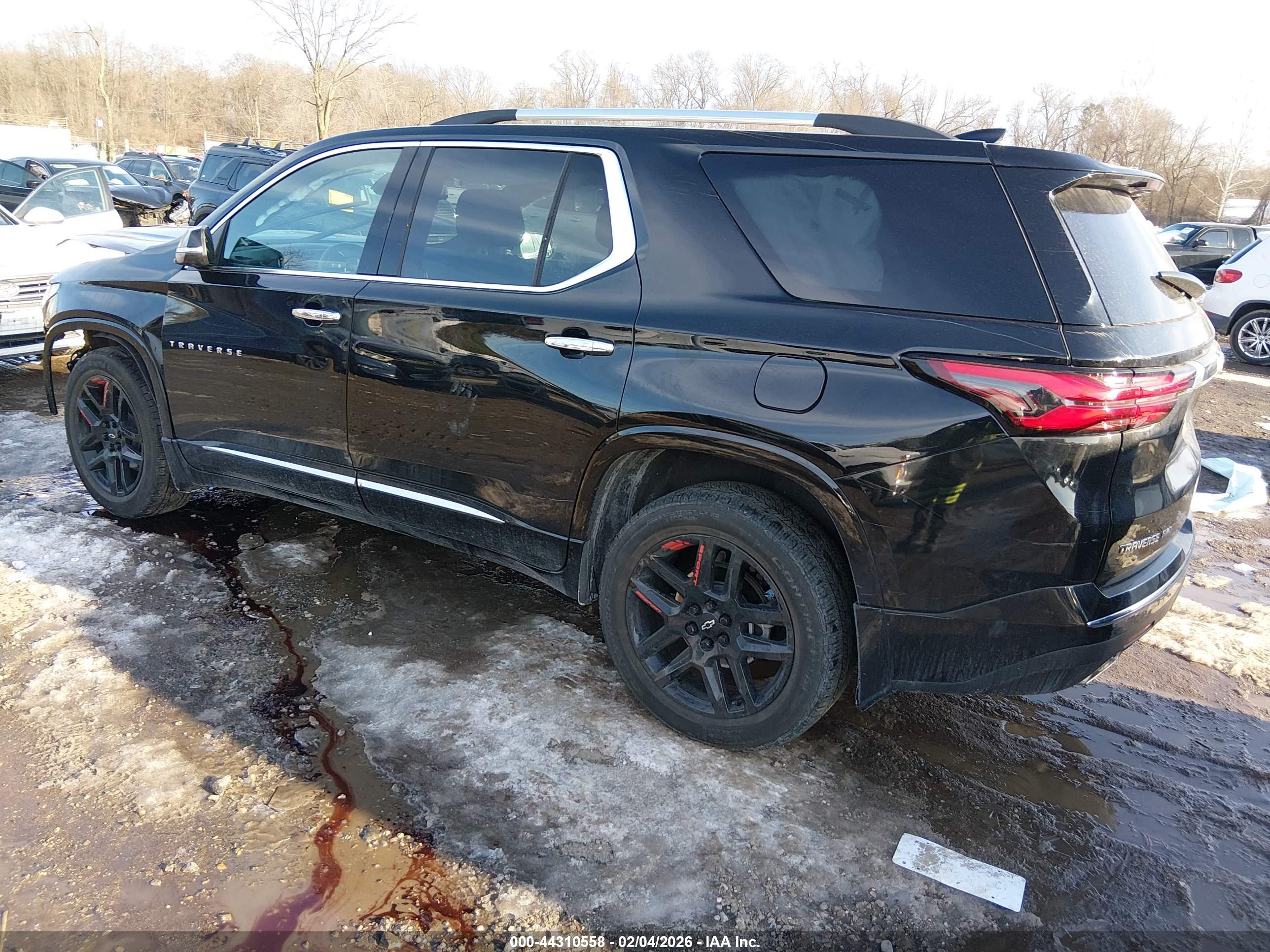 CHEVROLET TRAVERSE image 3