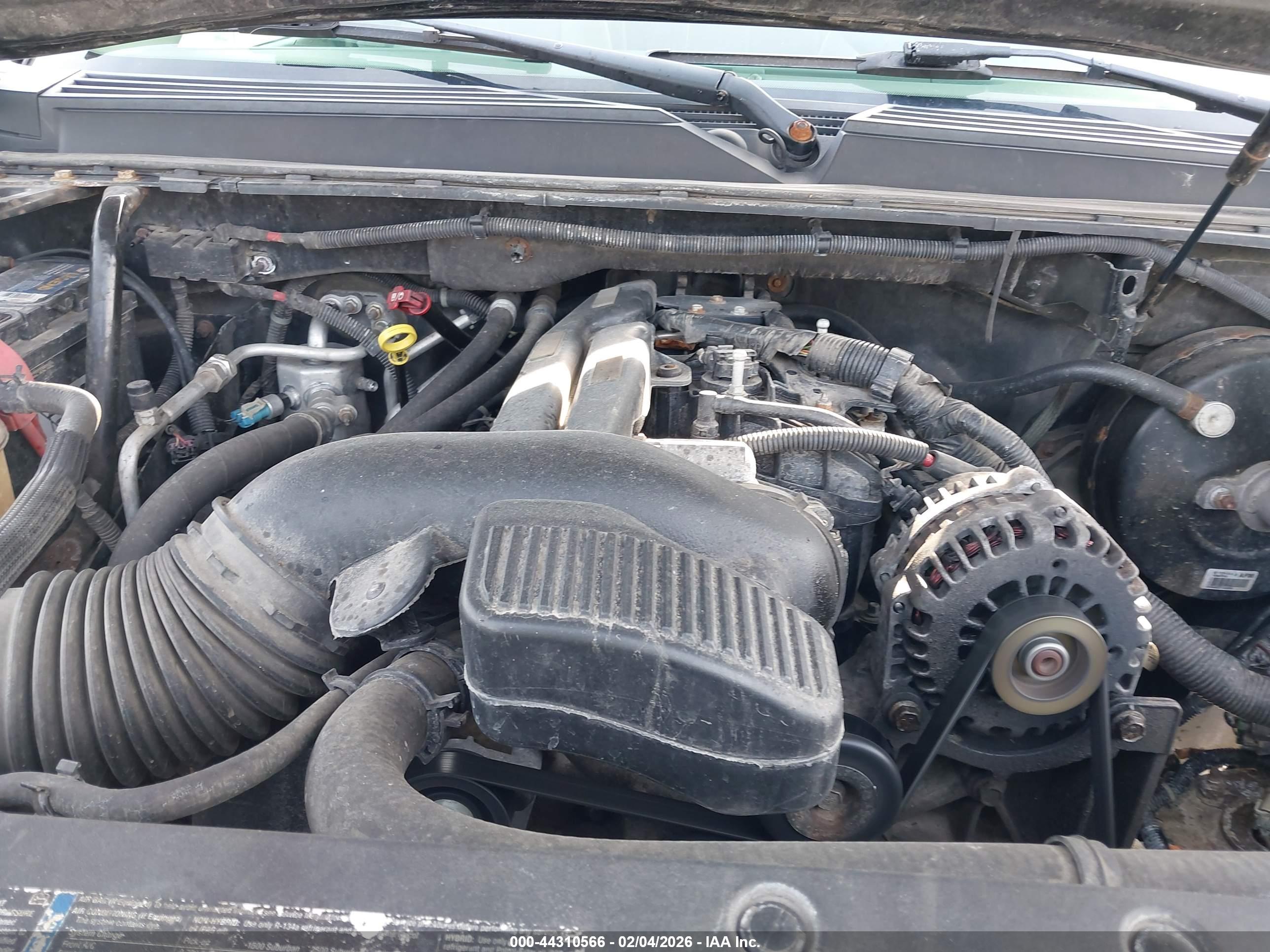CHEVROLET SUBURBAN image 10