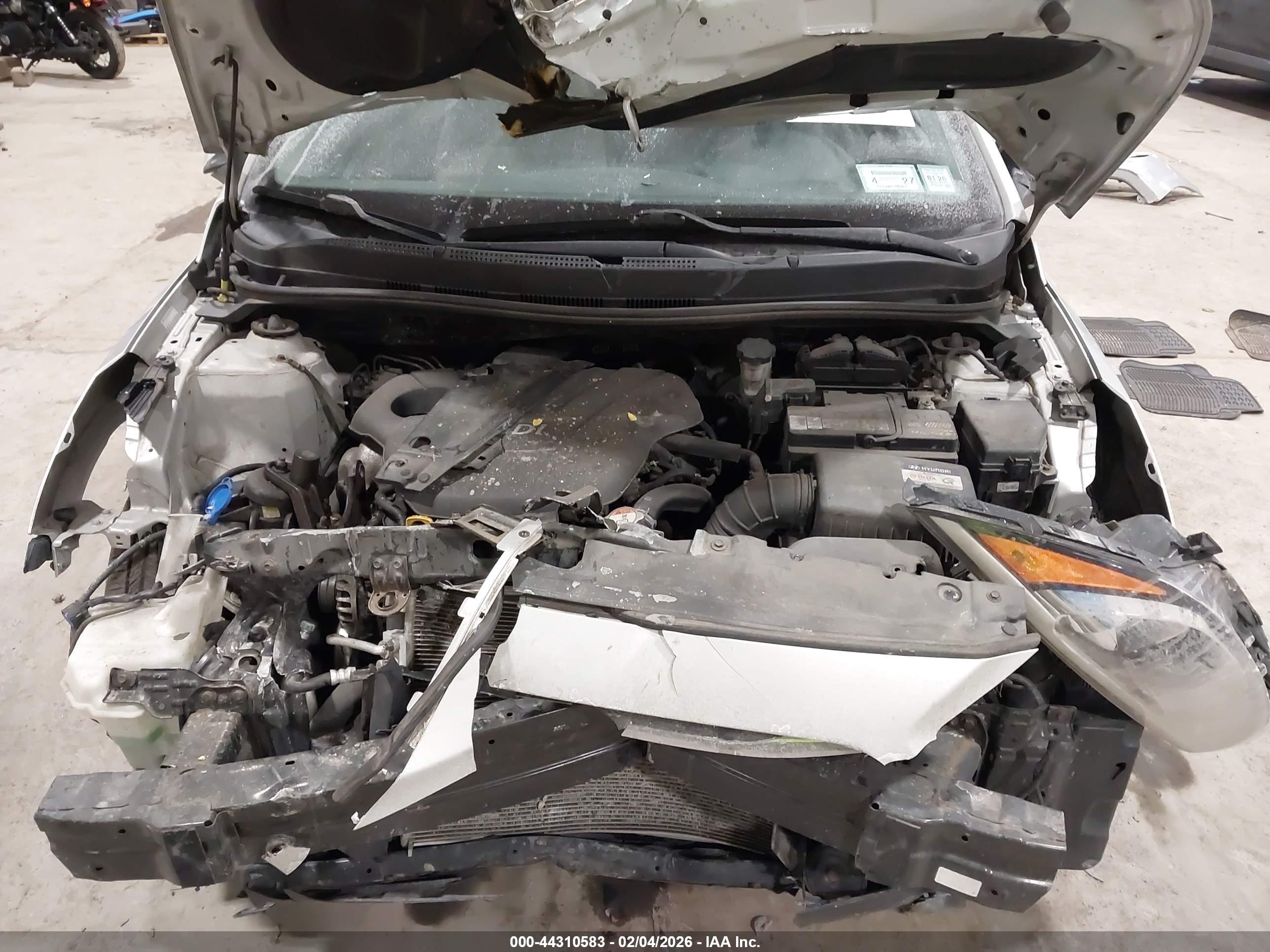 HYUNDAI ACCENT image 10