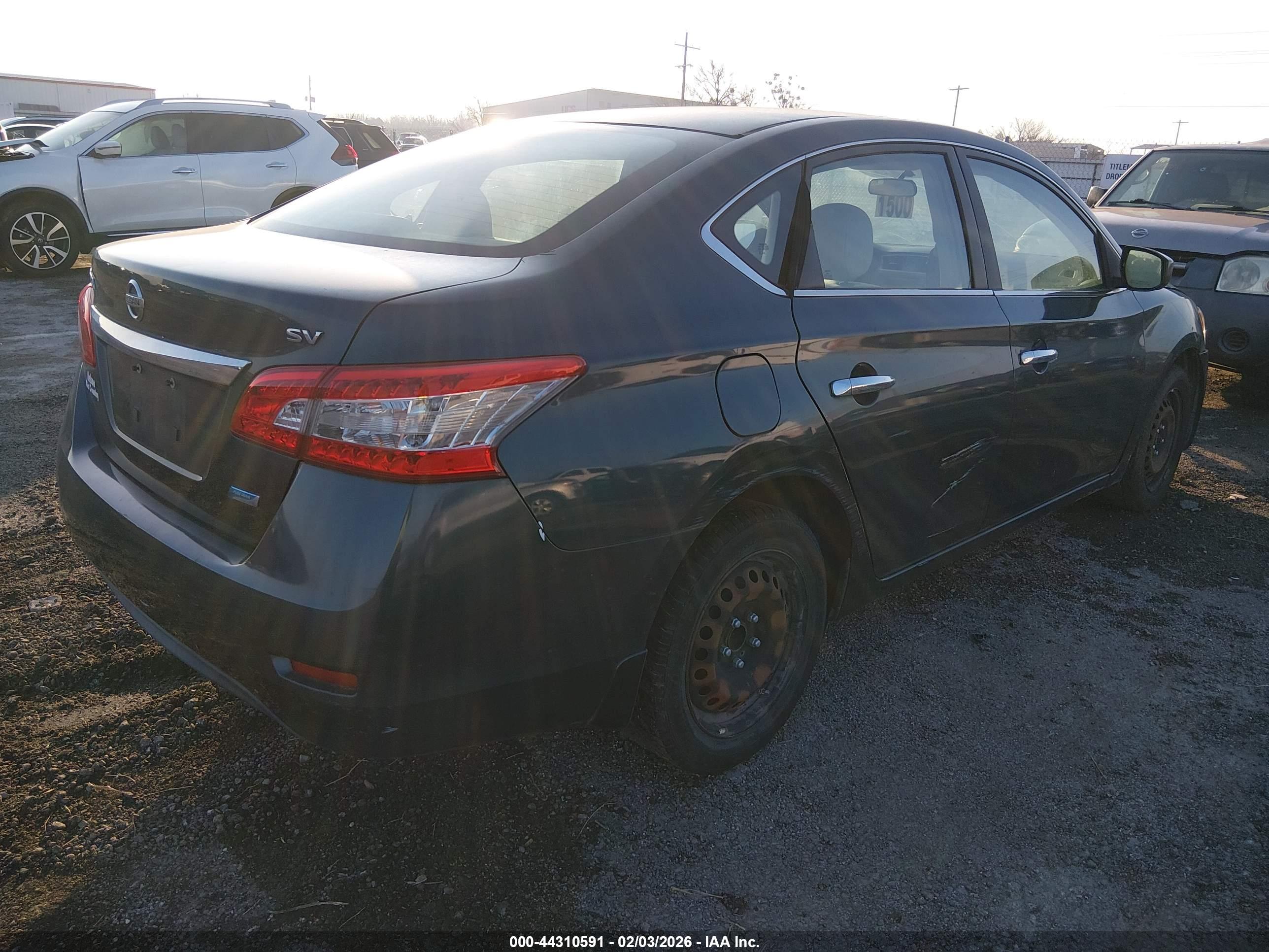 NISSAN SENTRA image 4