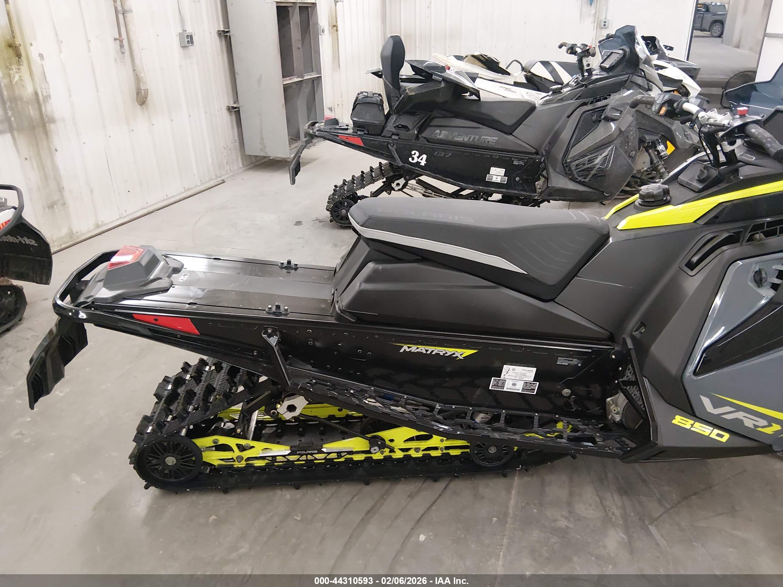 POLARIS INDY image 8