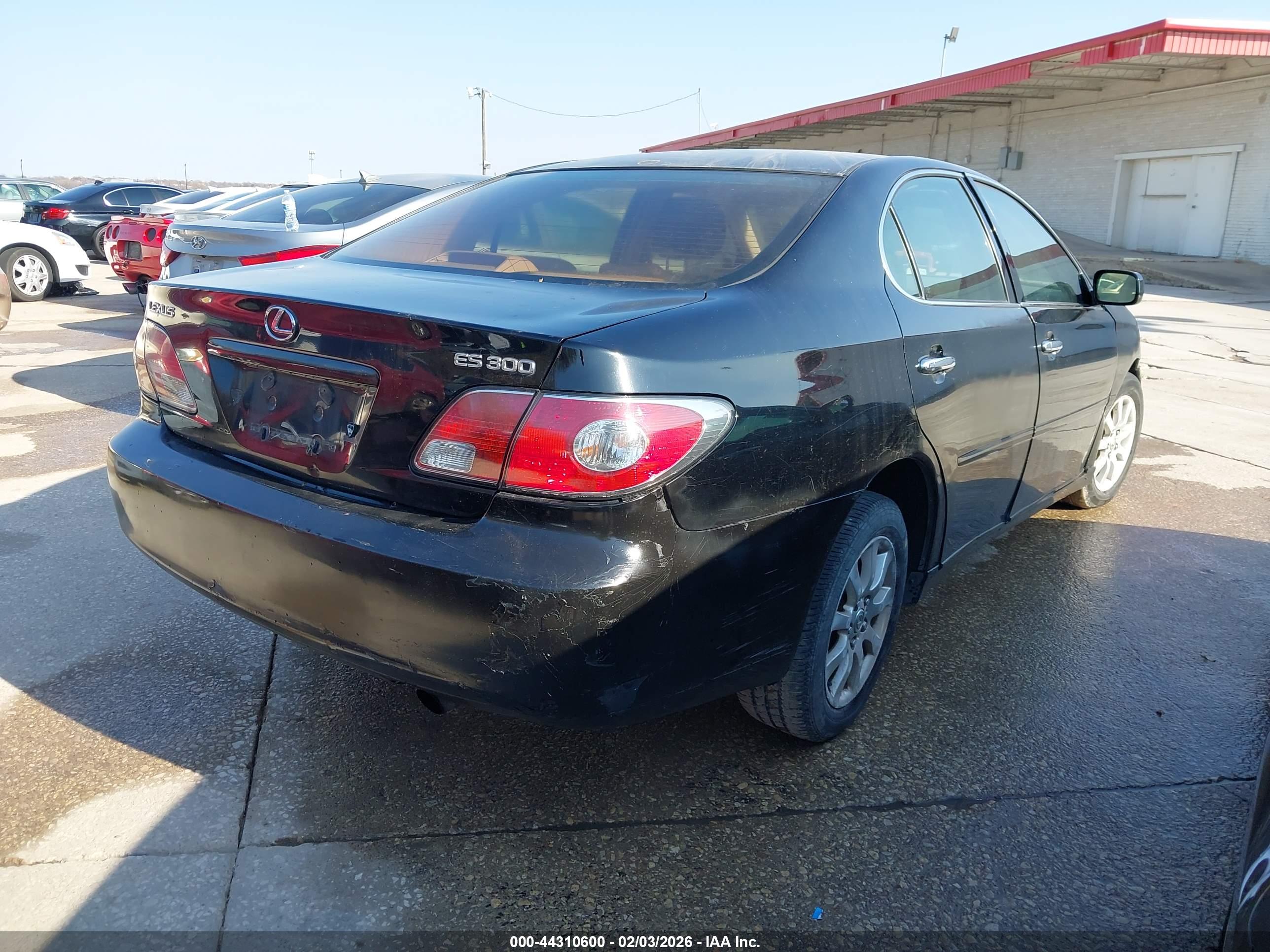 LEXUS ES image 4