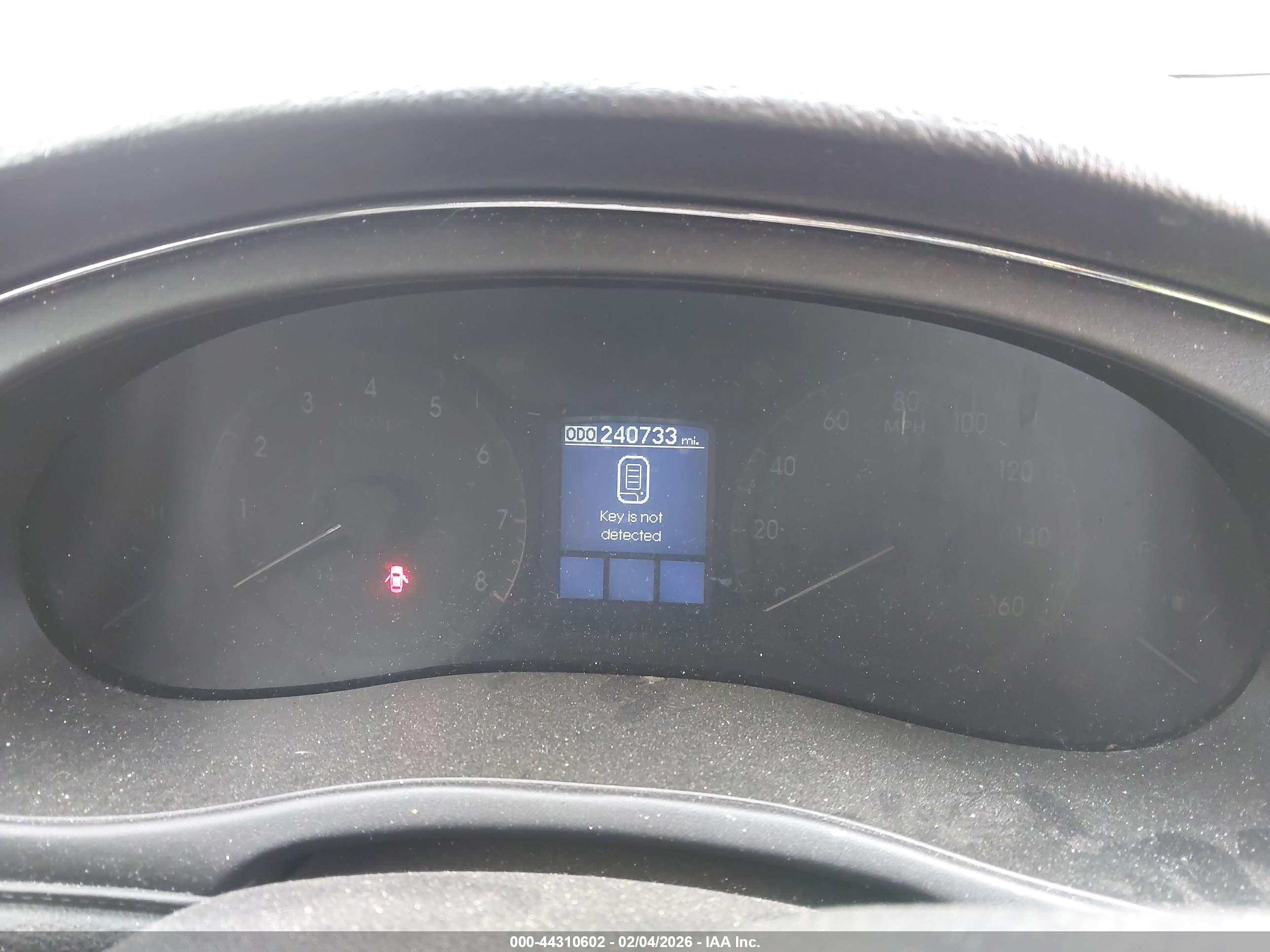 HYUNDAI GENESIS image 7