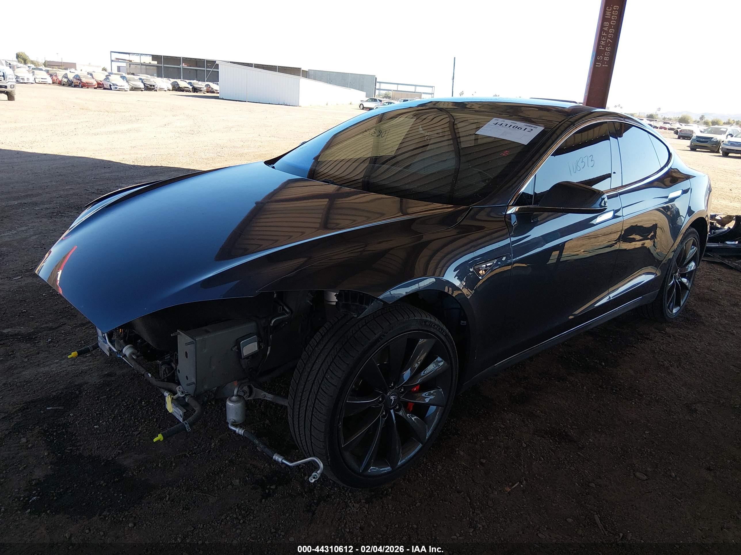 TESLA MODEL image 2