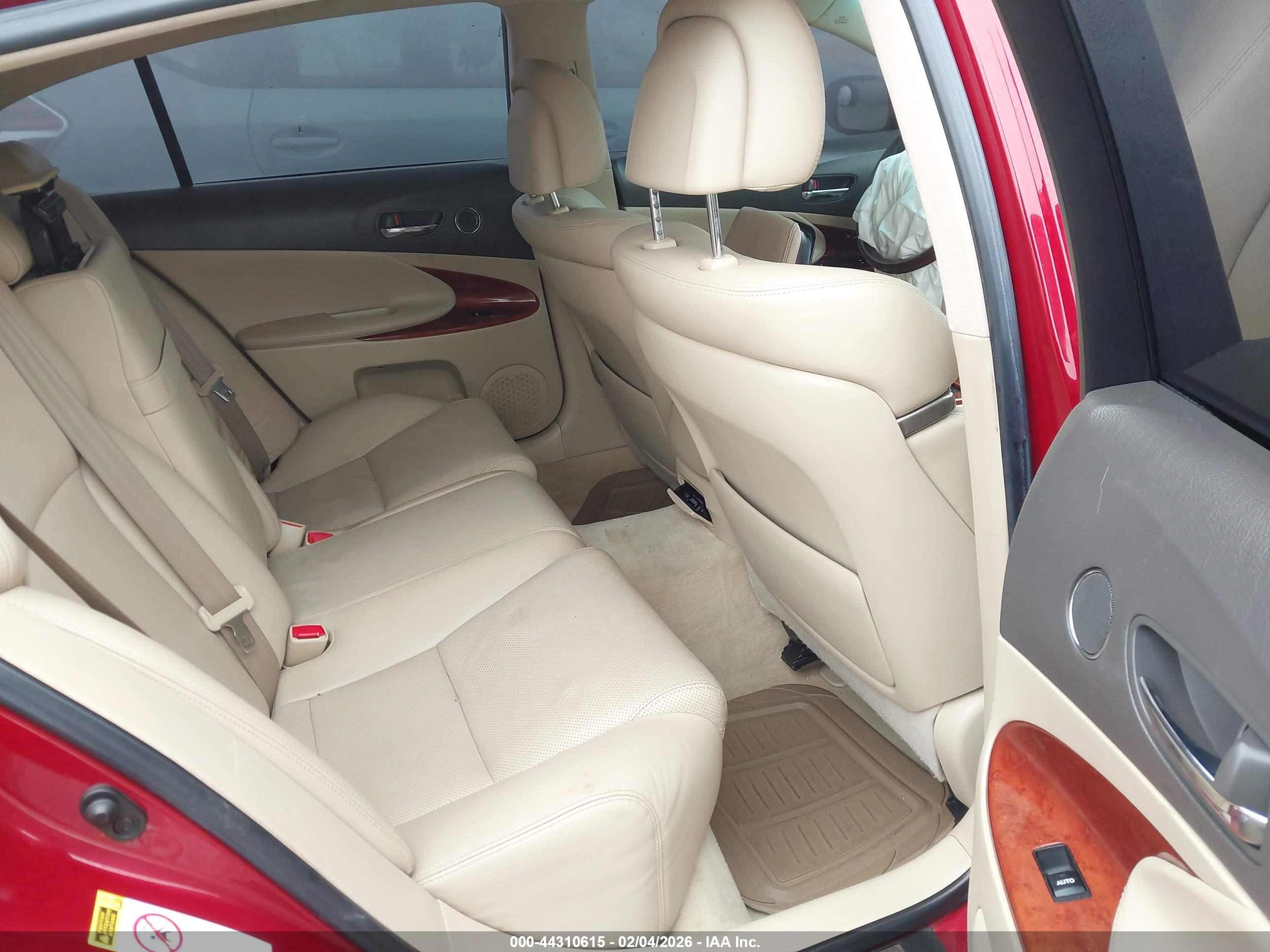 LEXUS GS image 8