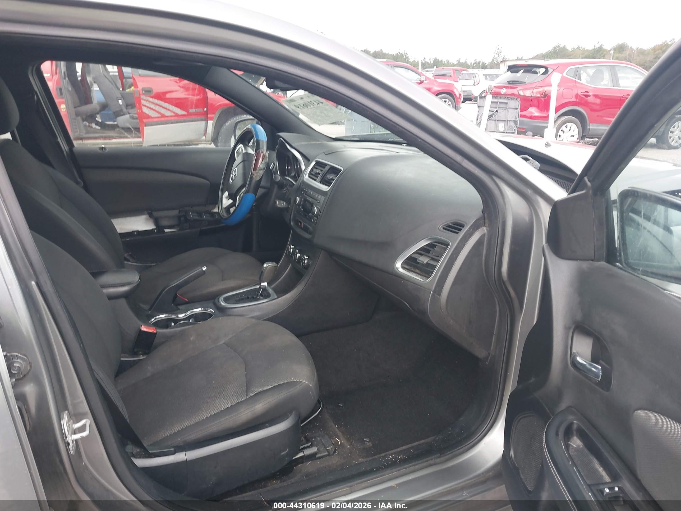 DODGE AVENGER image 5