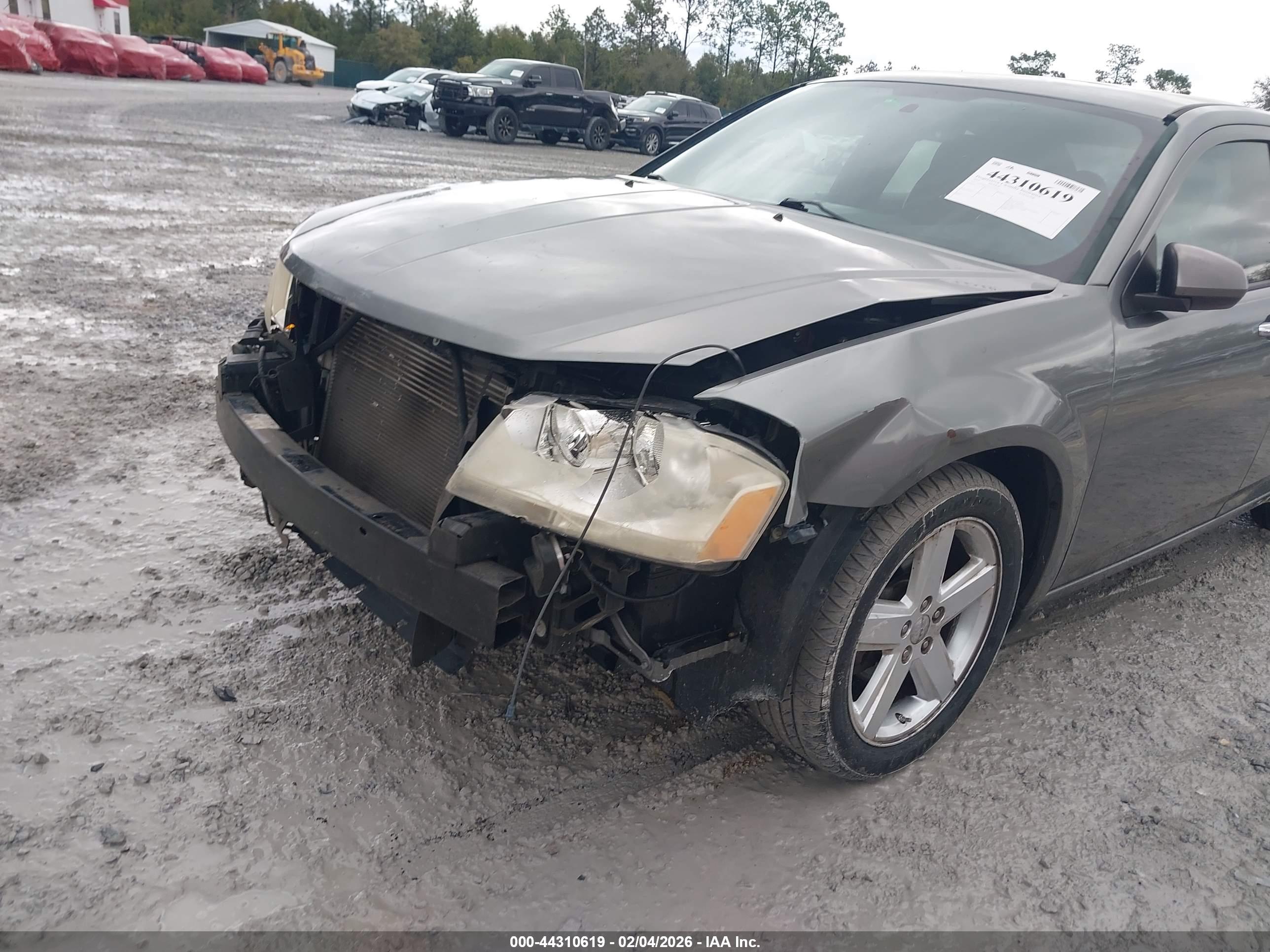 DODGE AVENGER image 6