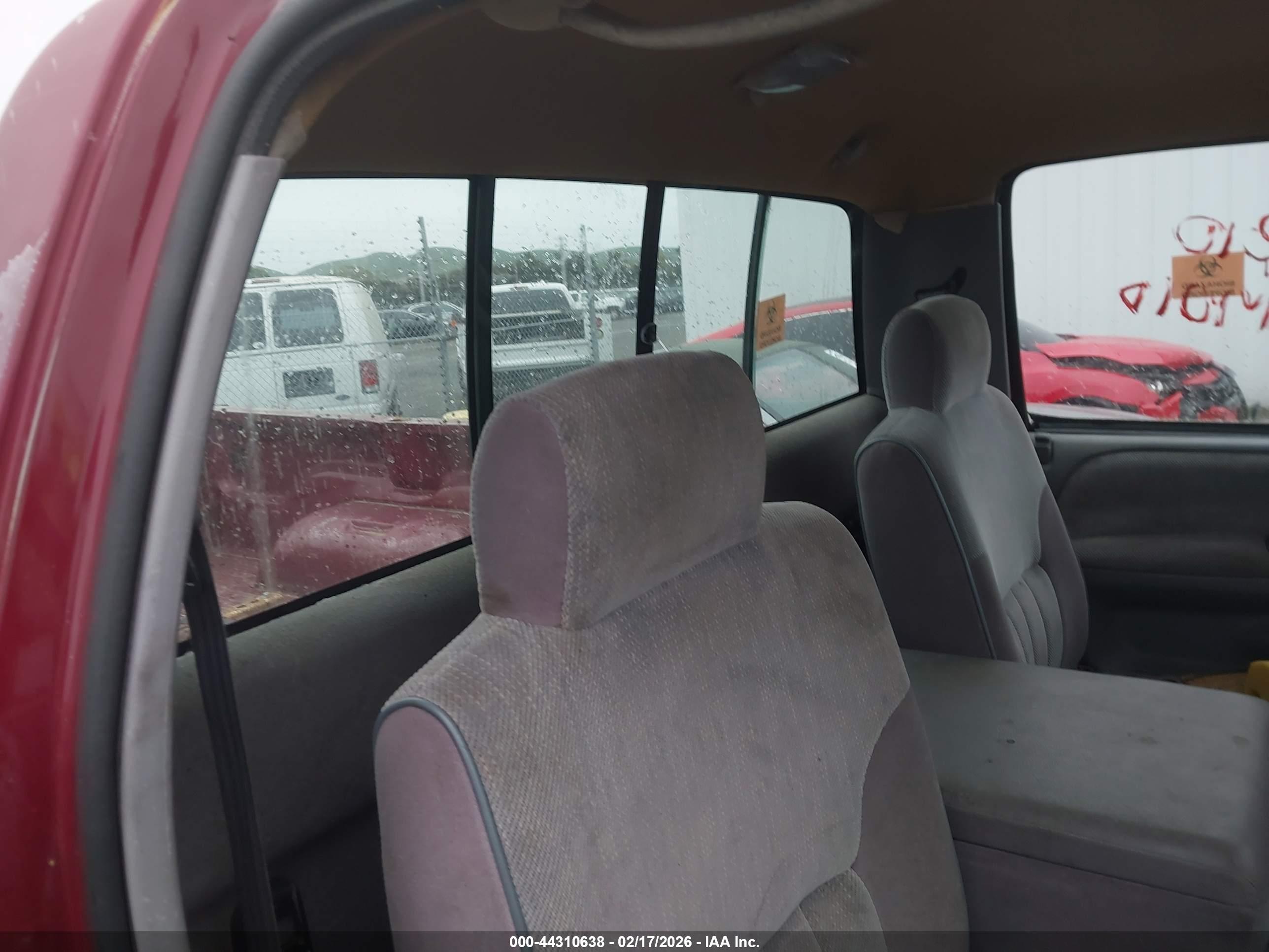 DODGE RAM image 8