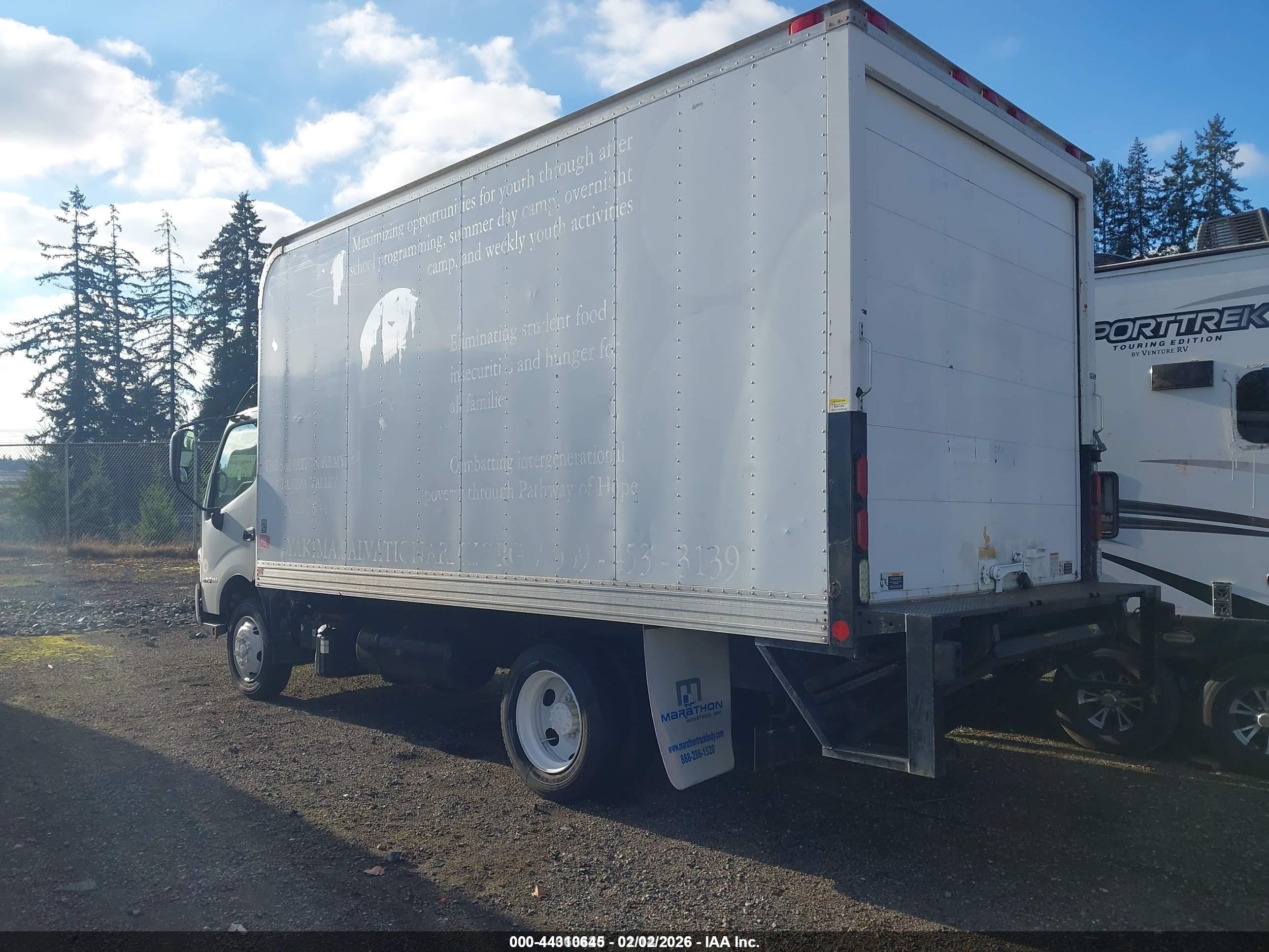 HINO 195 image 3