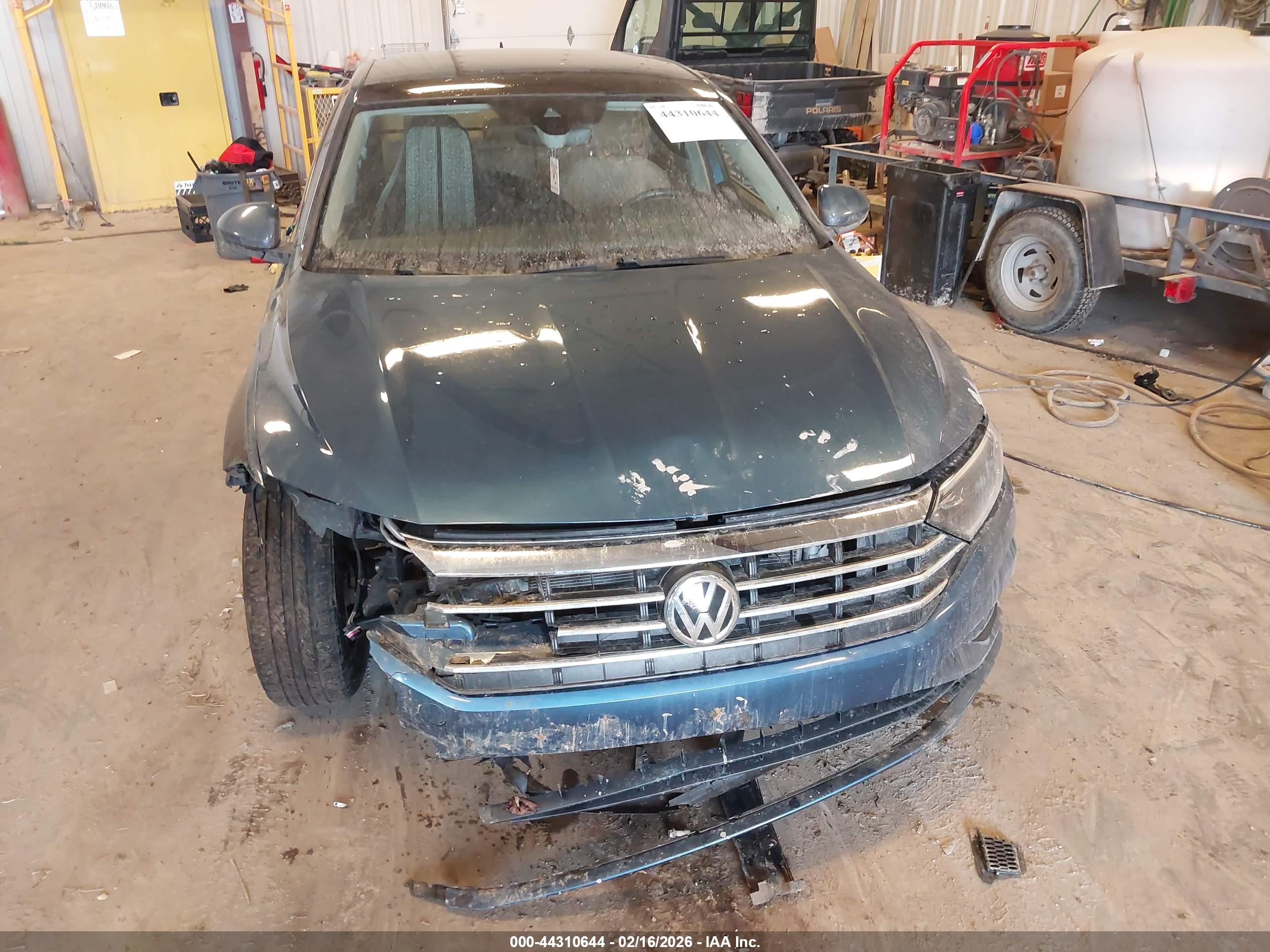 VOLKSWAGEN JETTA image 6