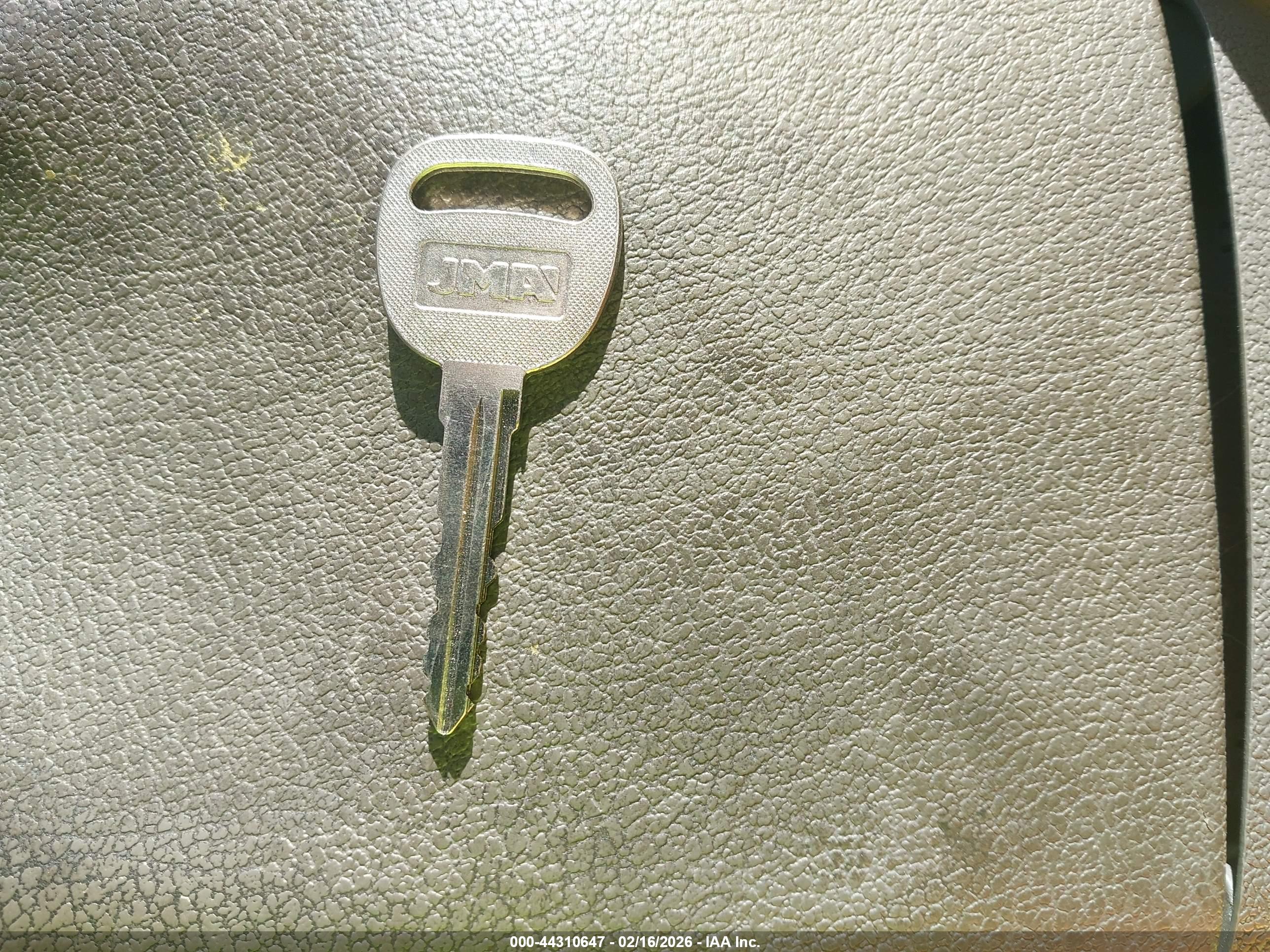 CHEVROLET AVALANCHE image 11