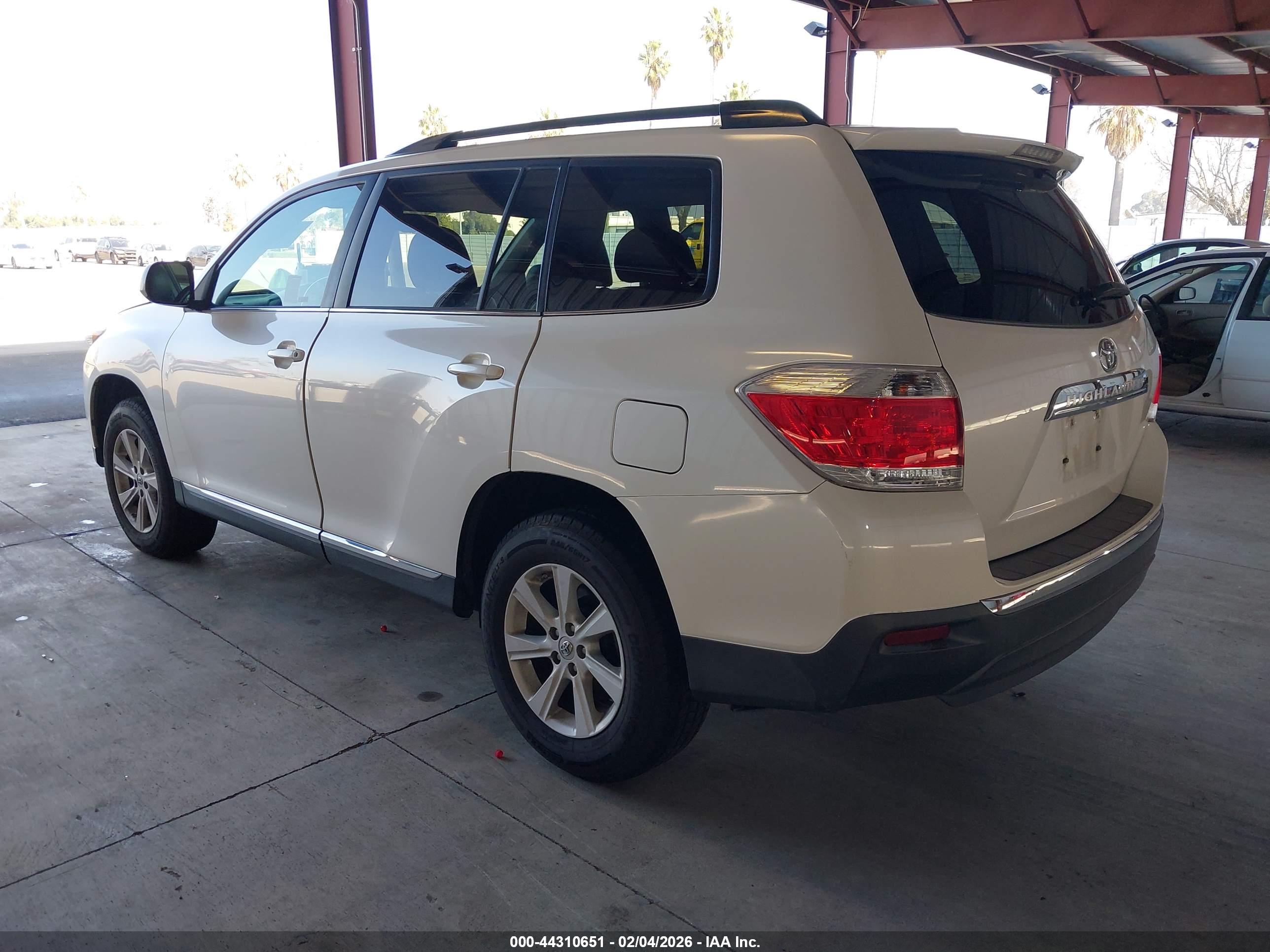 TOYOTA HIGHLANDER image 3