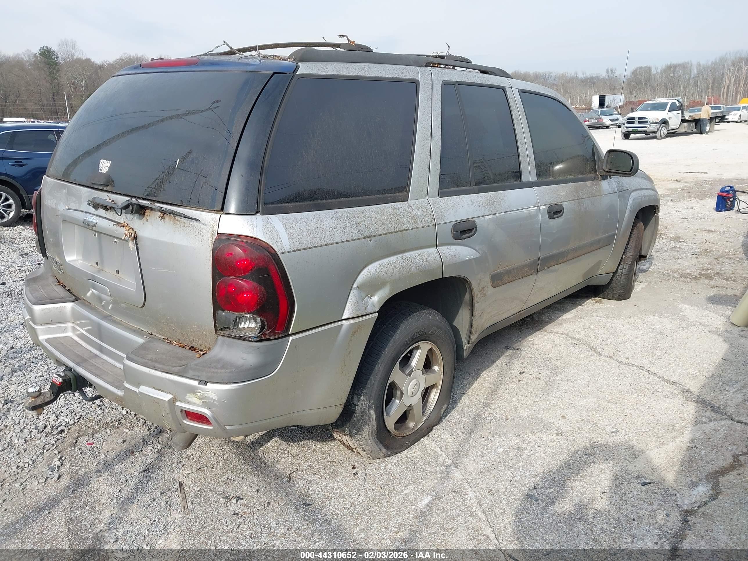 CHEVROLET TRAILBLAZER image 4