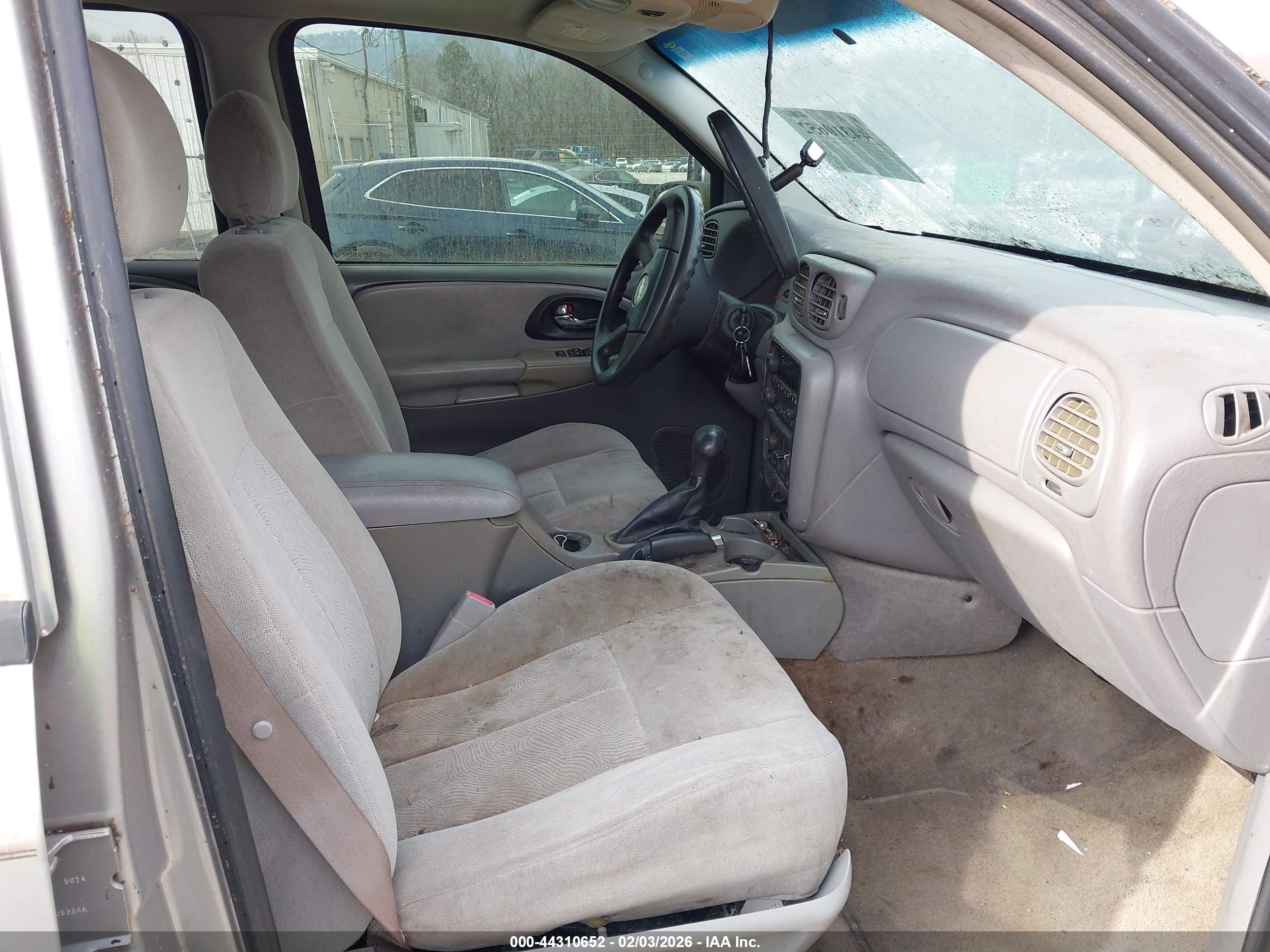 CHEVROLET TRAILBLAZER image 5