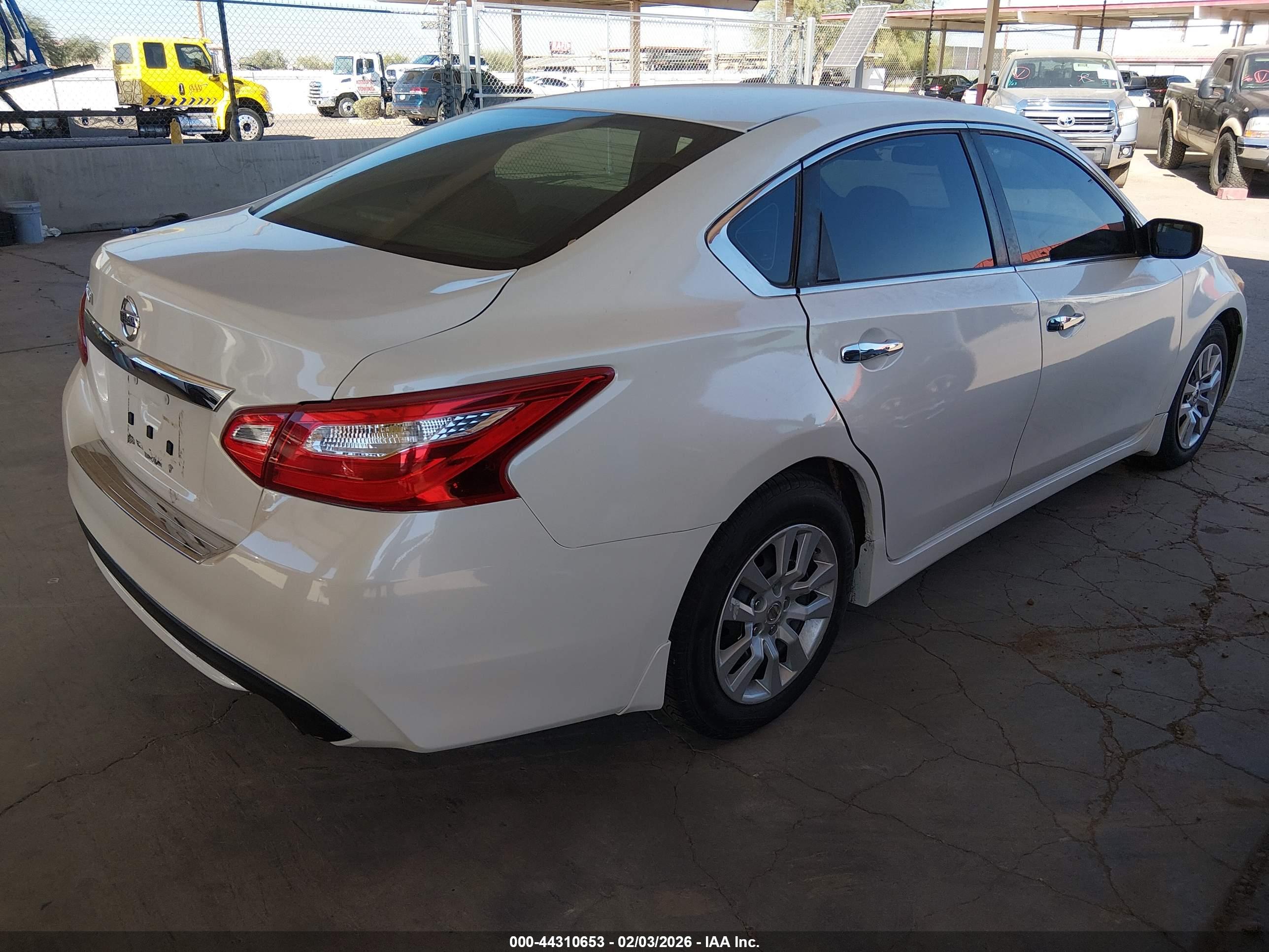 NISSAN ALTIMA image 4