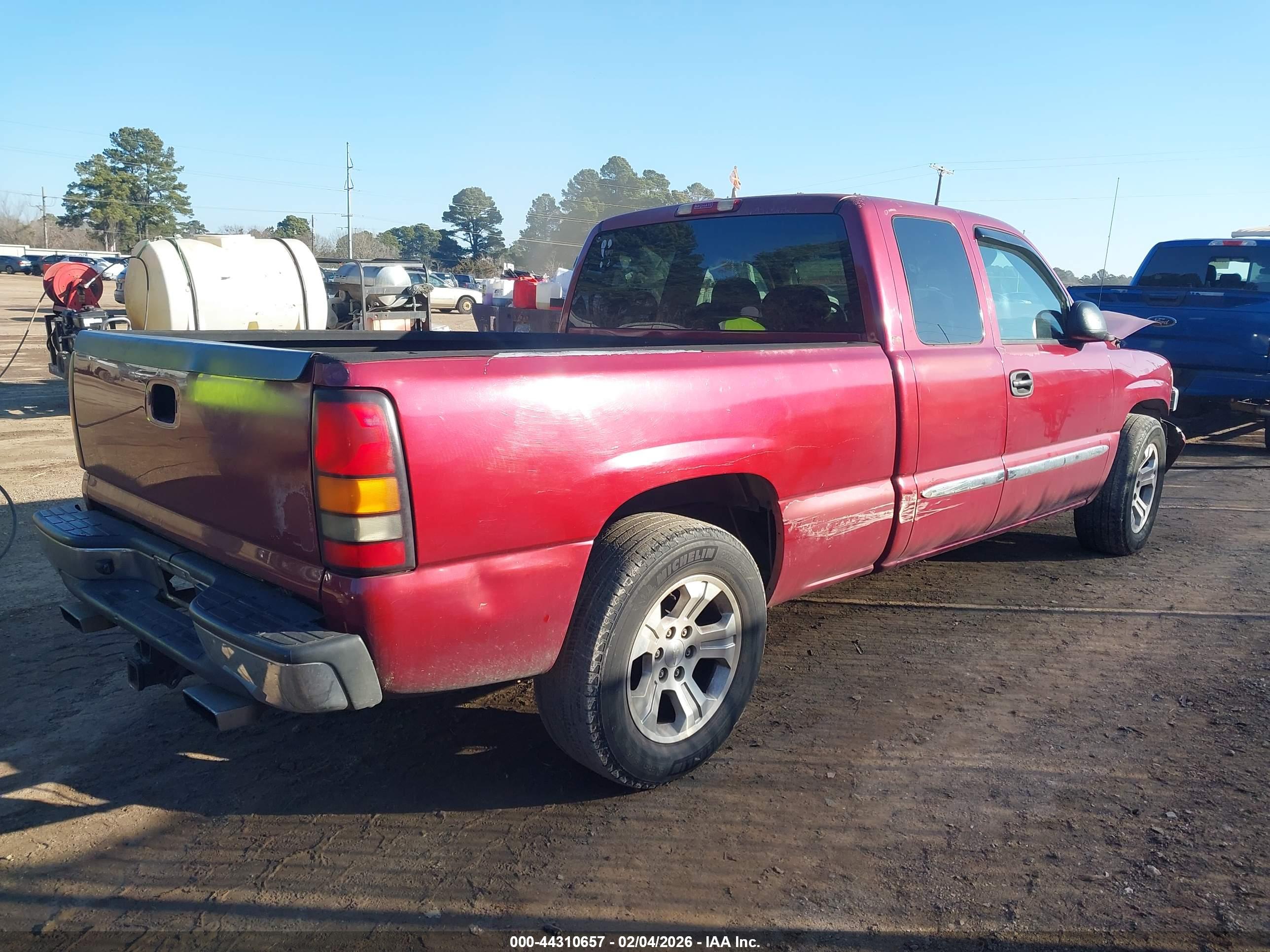 GMC SIERRA image 4