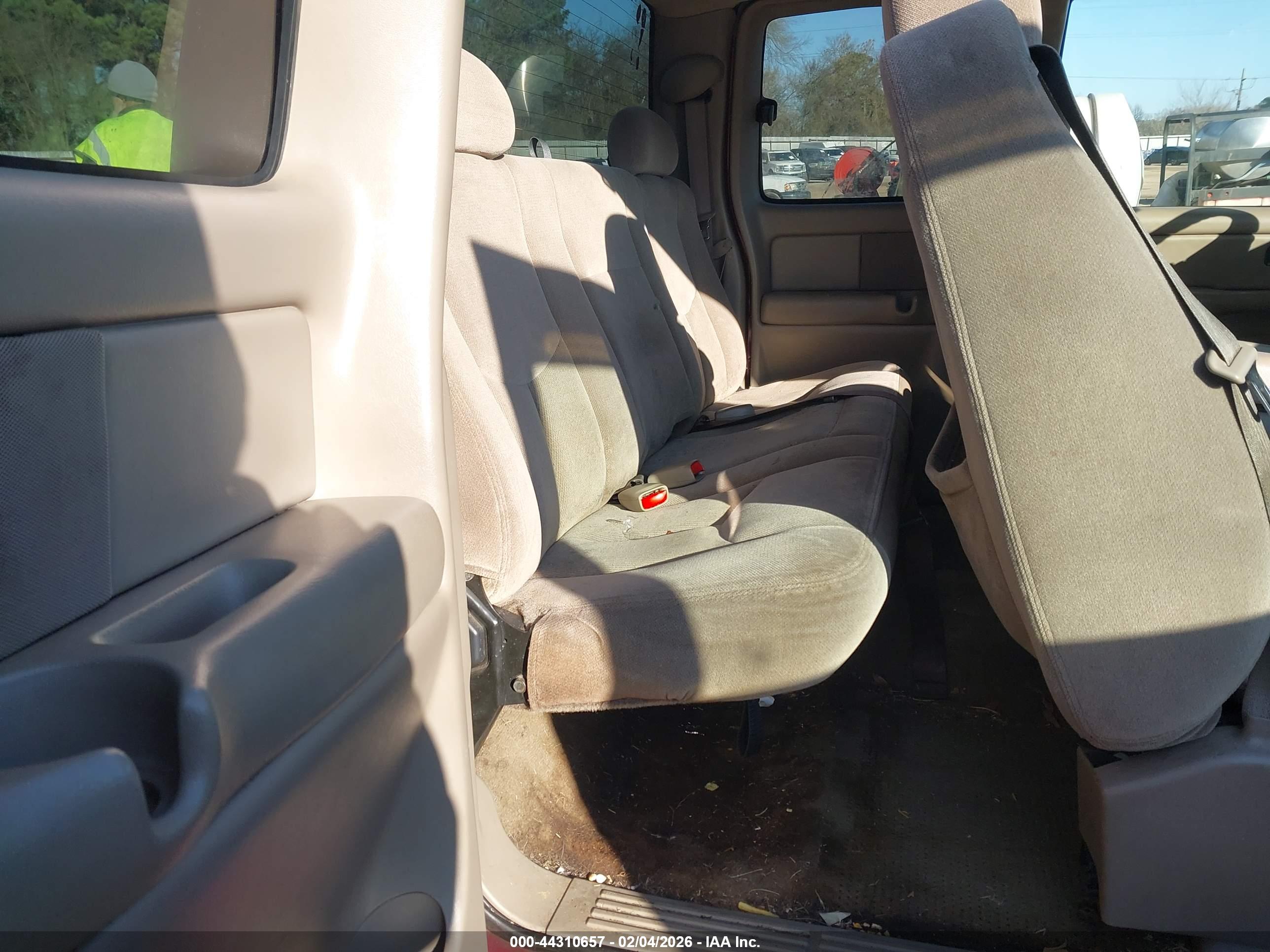 GMC SIERRA image 8