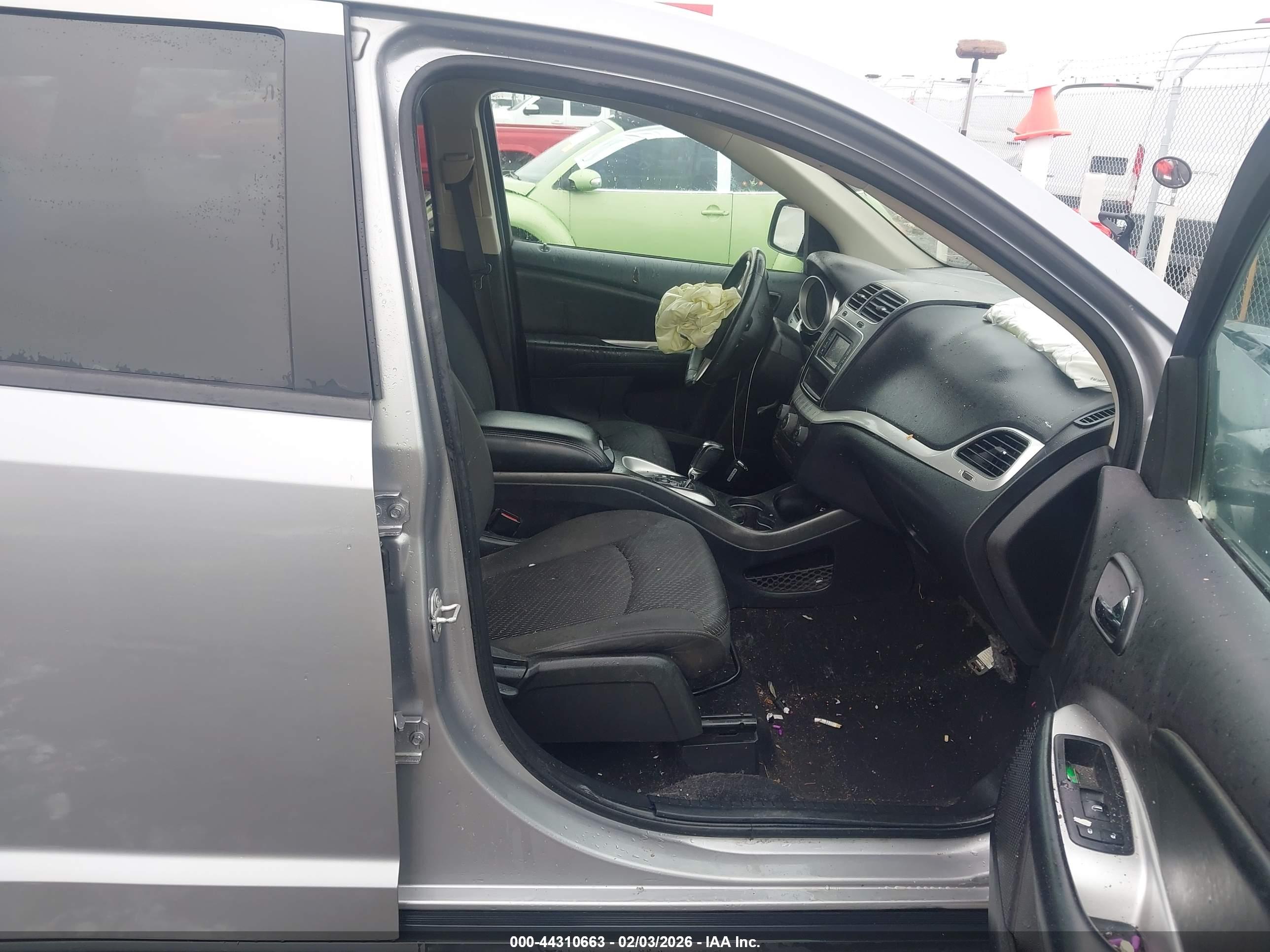 DODGE JOURNEY image 5