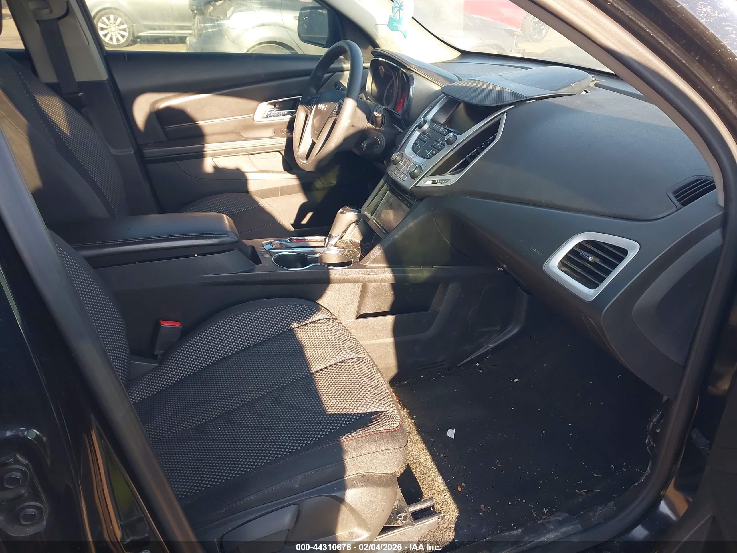 GMC TERRAIN image 5