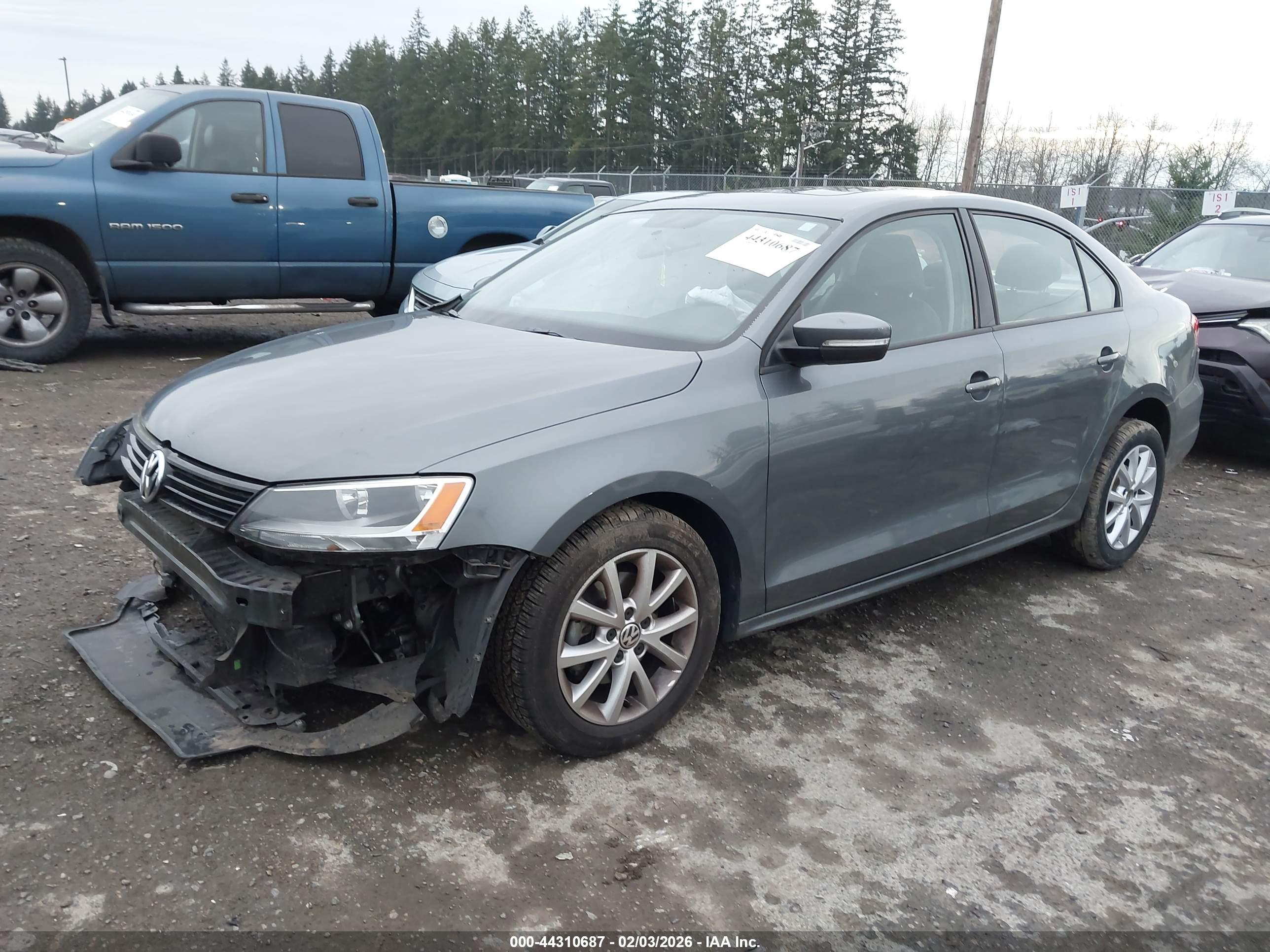 VOLKSWAGEN JETTA image 2