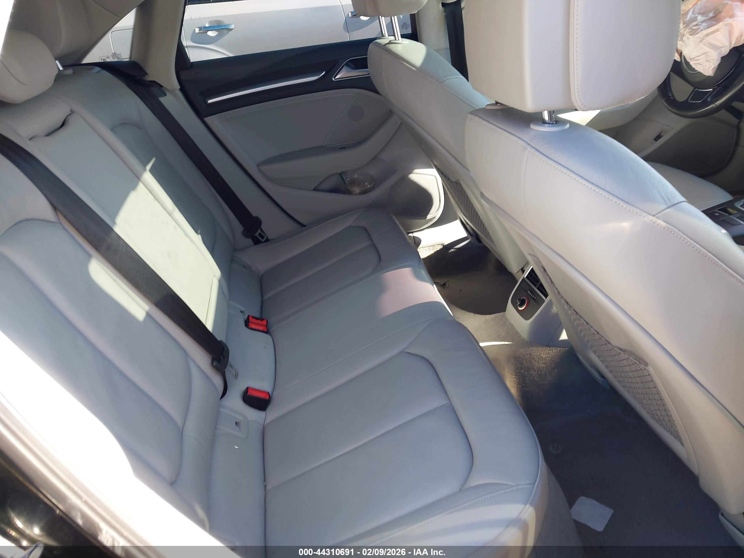 AUDI A3 image 8