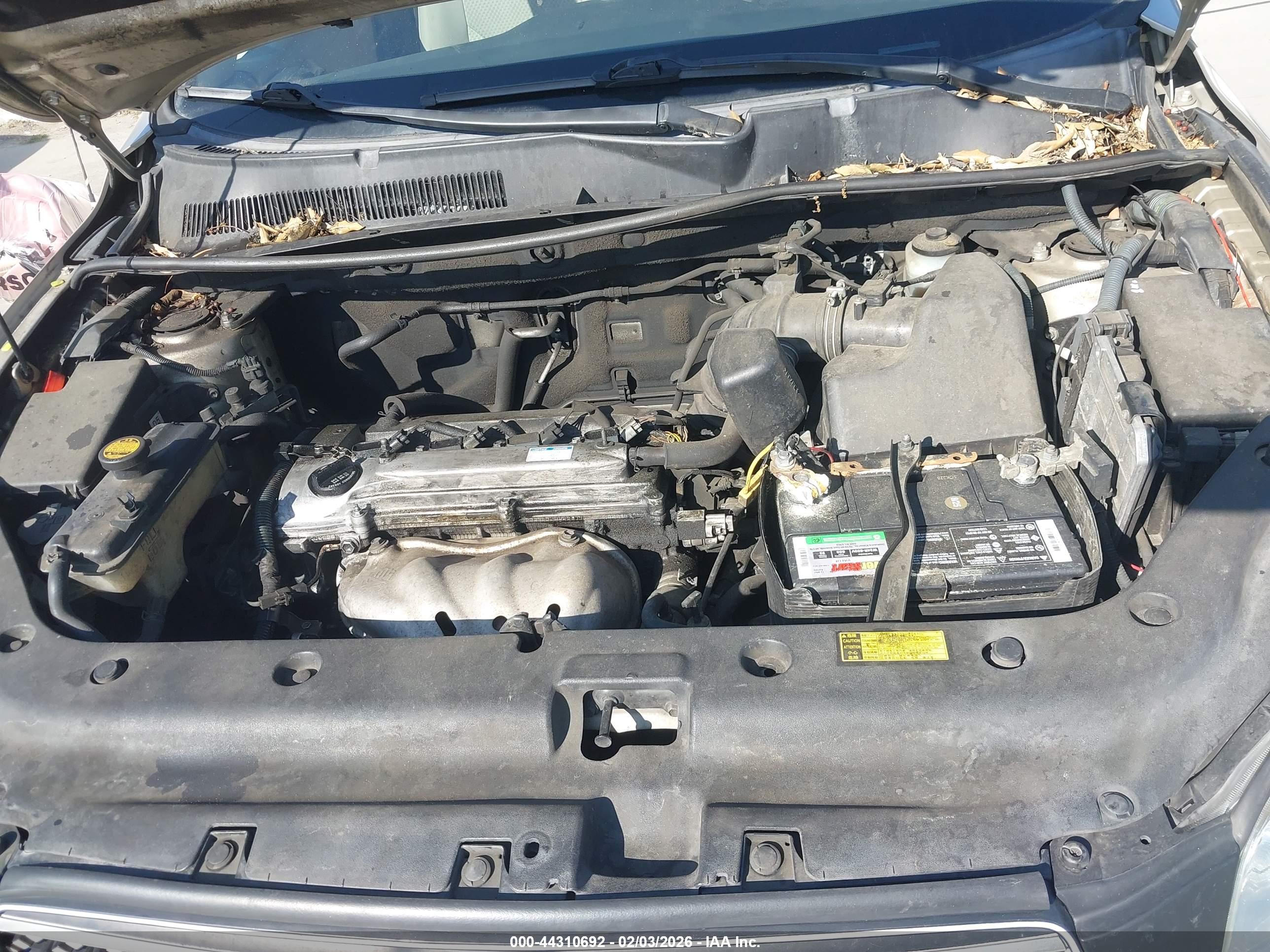 TOYOTA RAV4 image 10