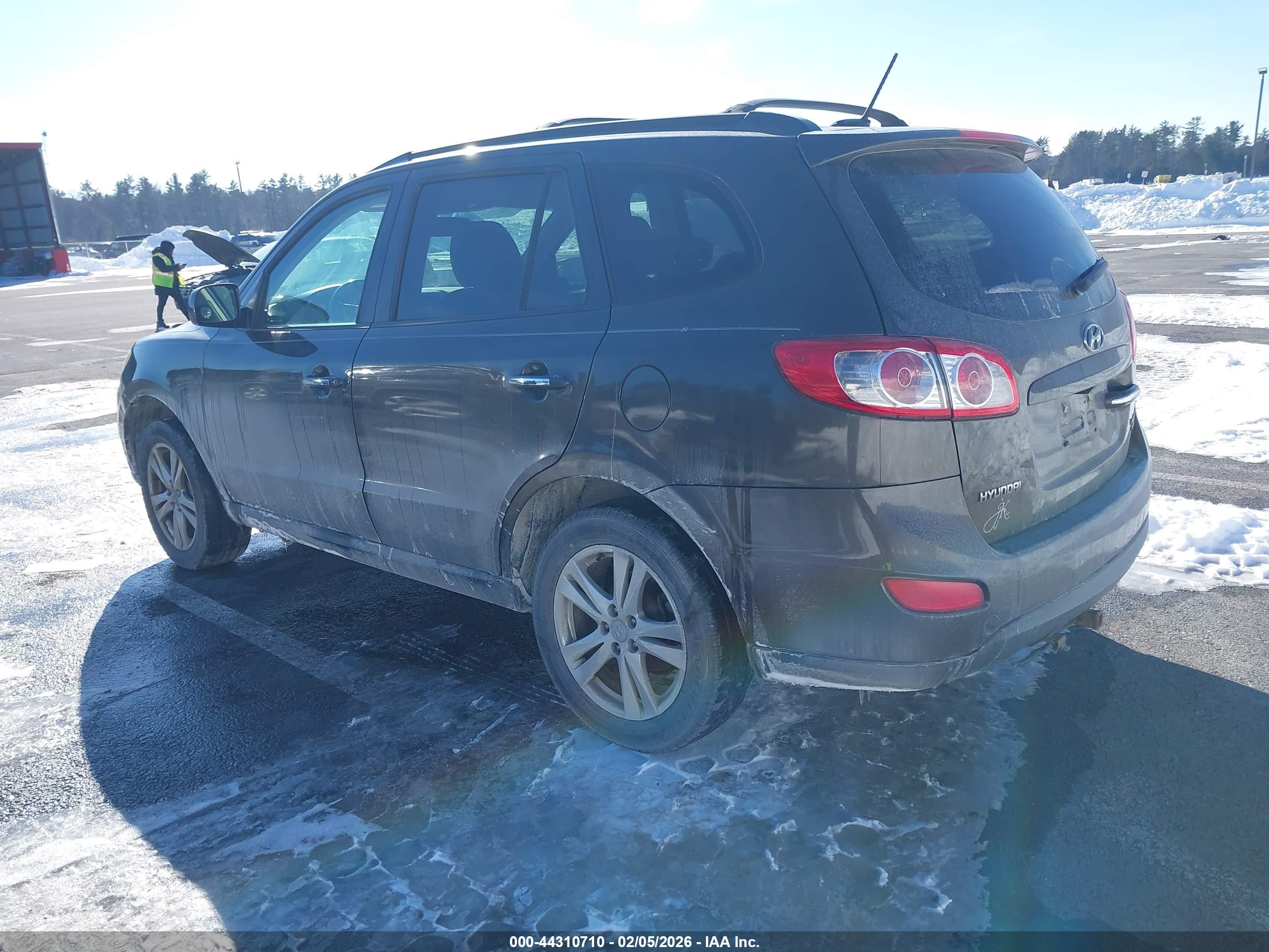 HYUNDAI SANTA image 3