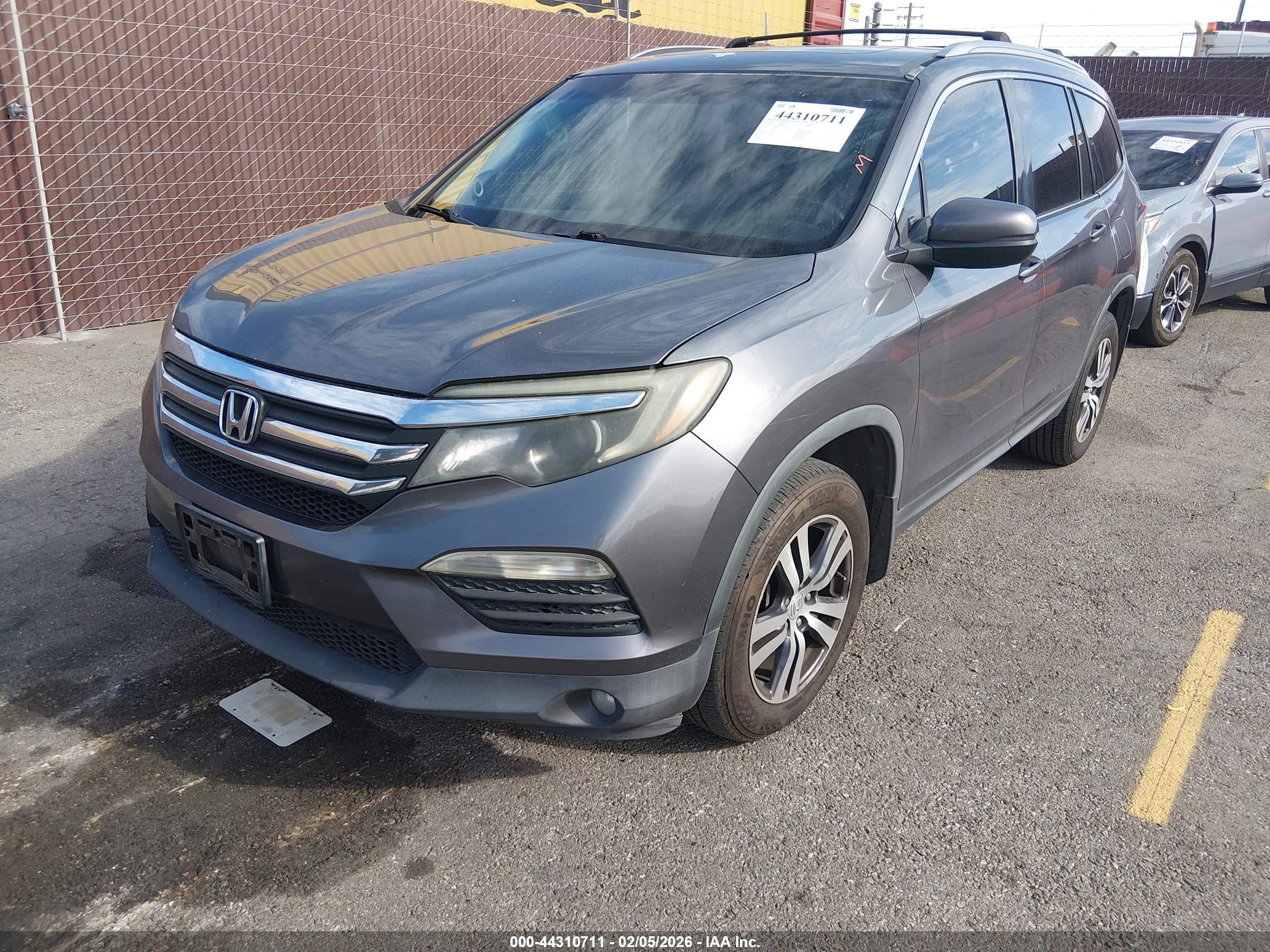 HONDA PILOT image 2