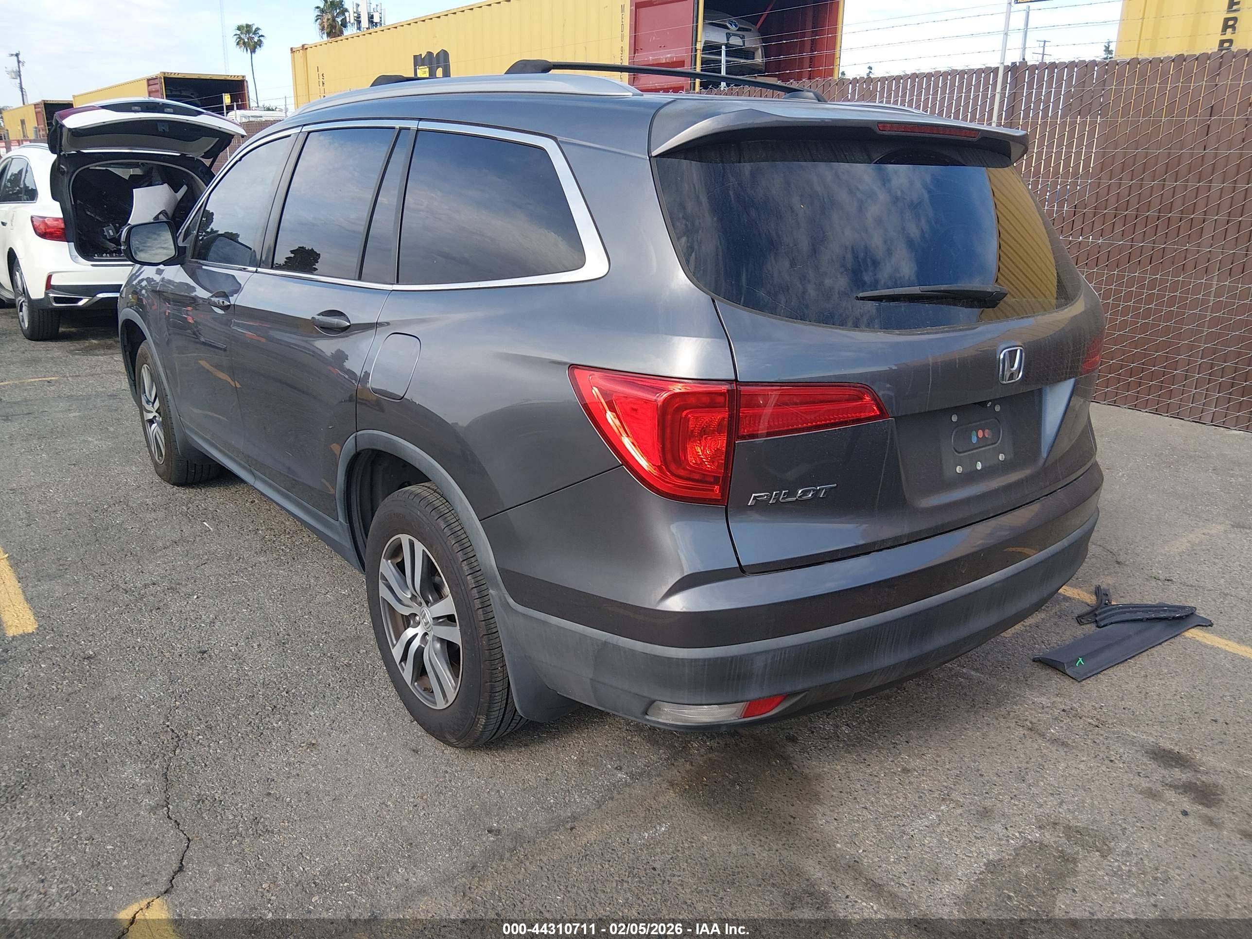 HONDA PILOT image 3