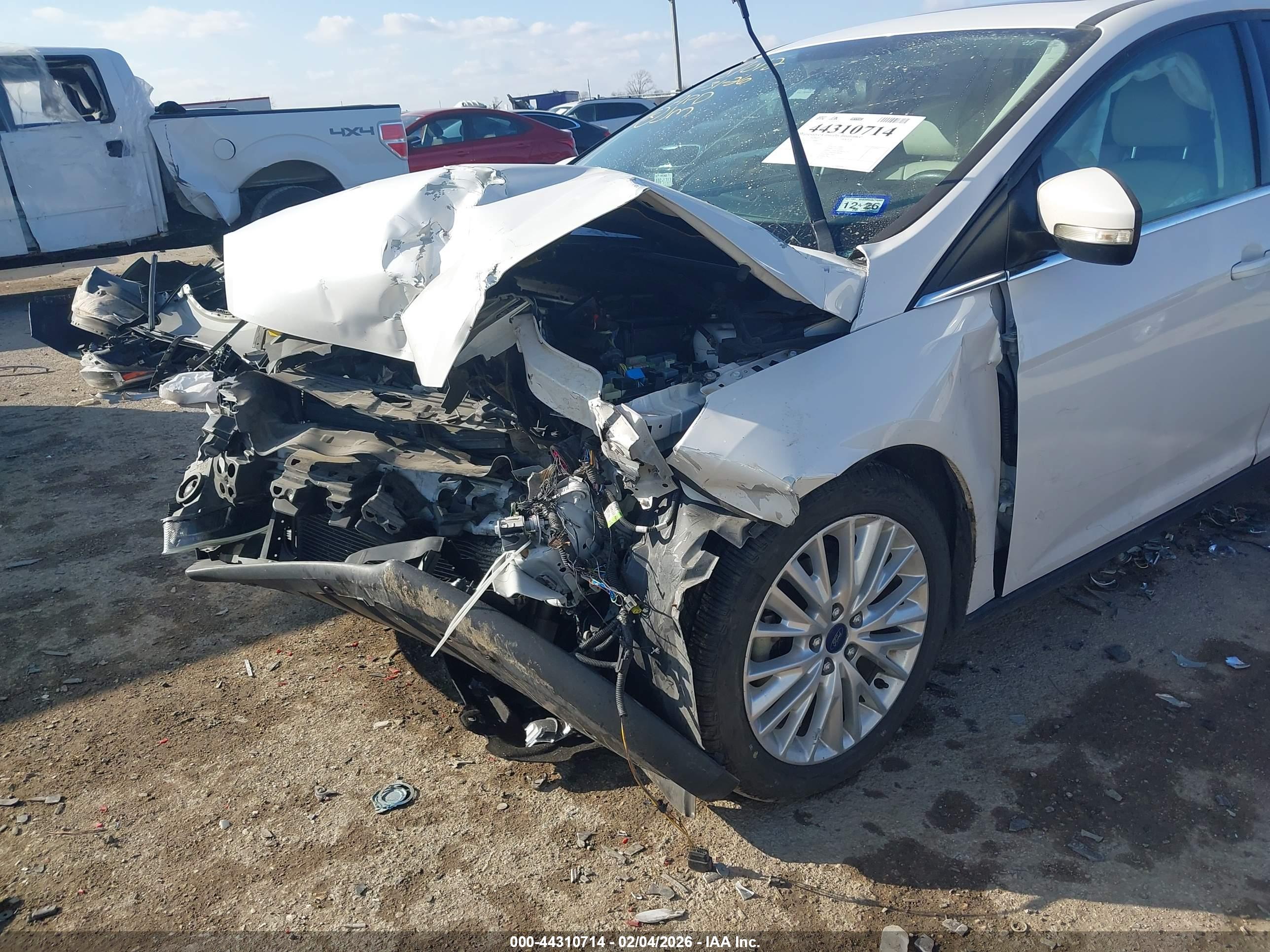 FORD FOCUS image 6