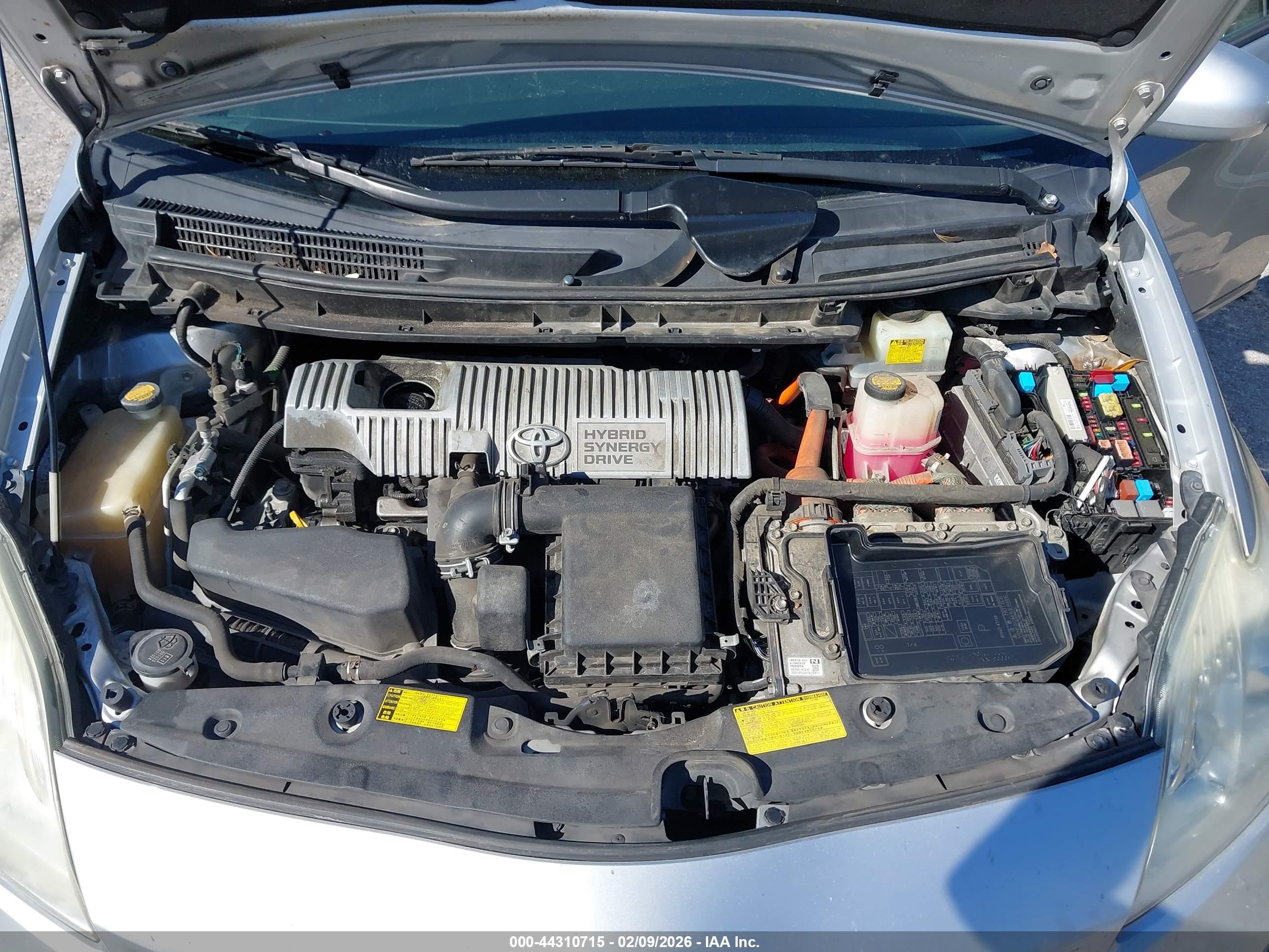 TOYOTA PRIUS image 10