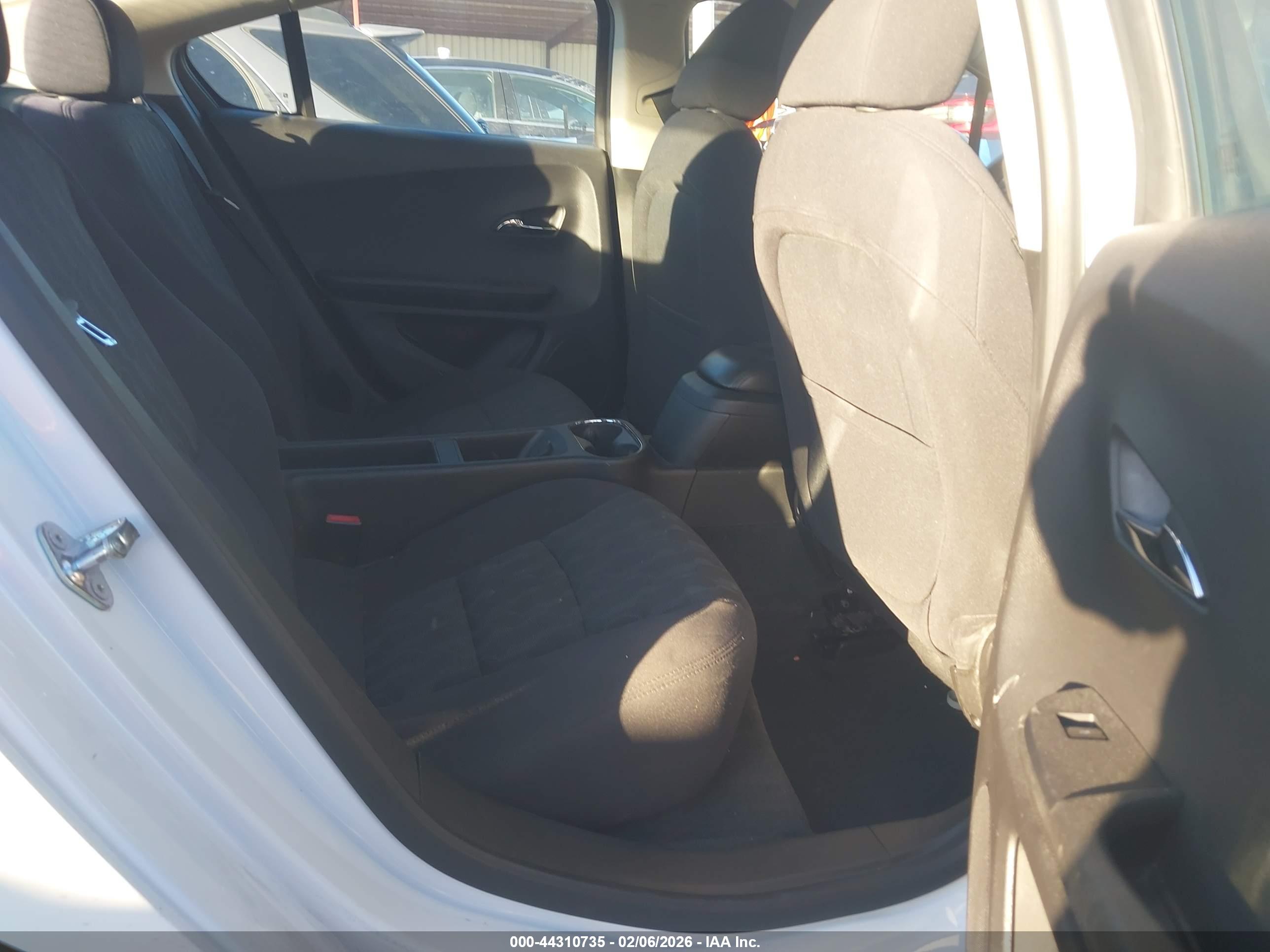 CHEVROLET VOLT image 8