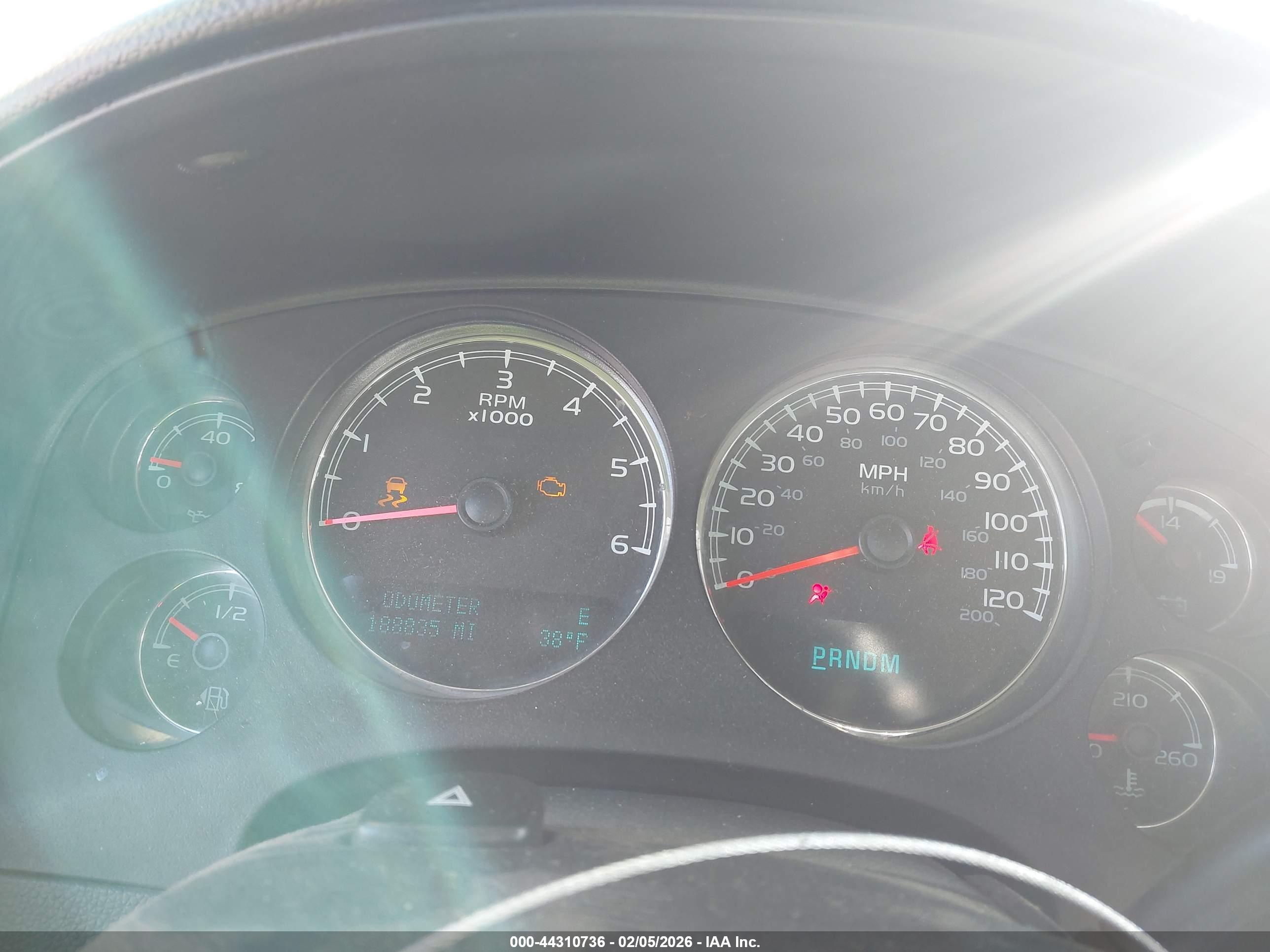 CHEVROLET SILVERADO image 7