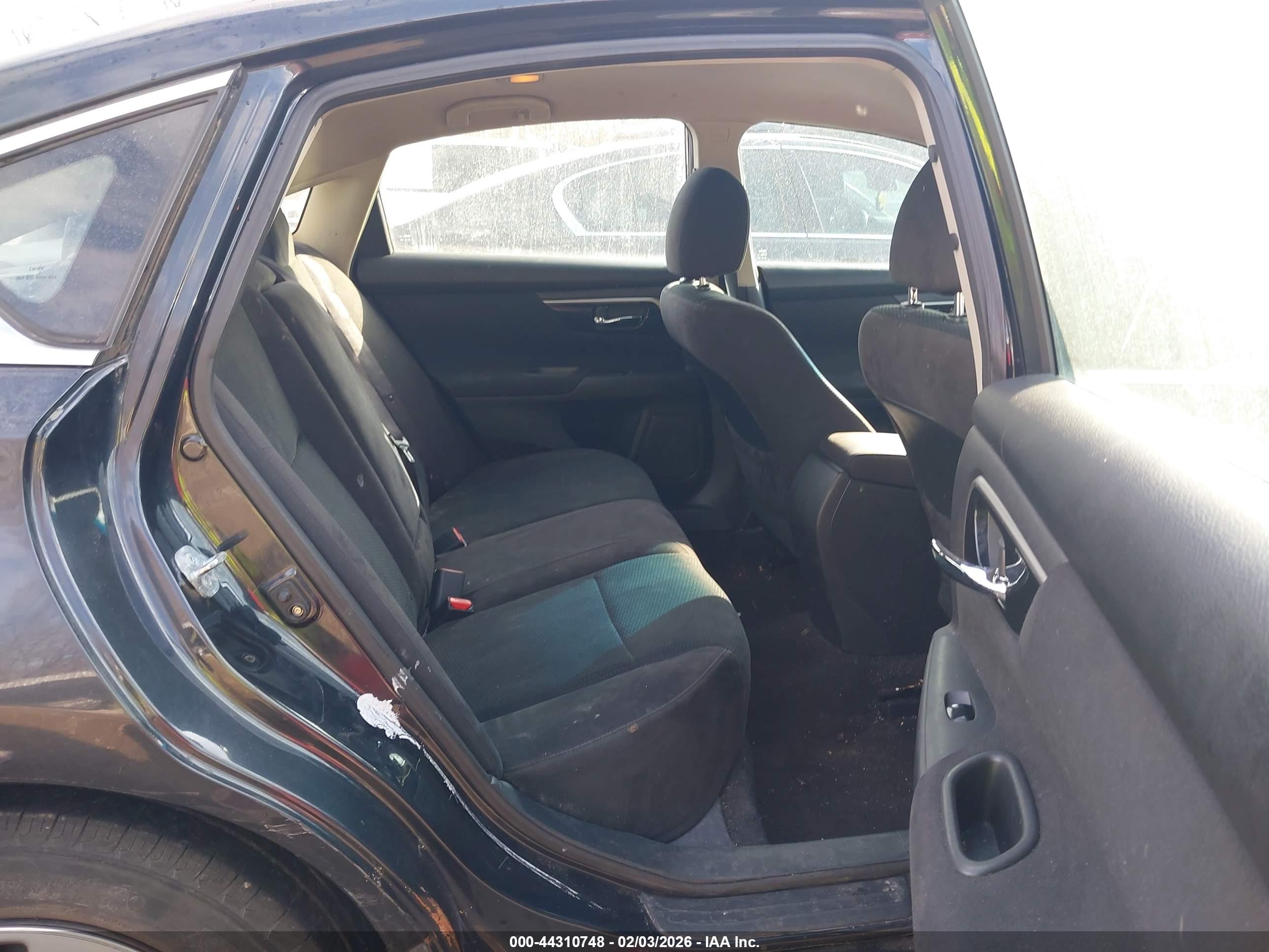 NISSAN ALTIMA image 8