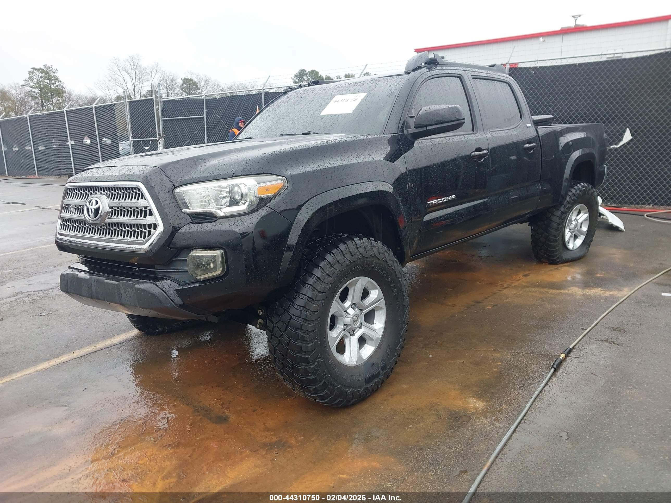 TOYOTA TACOMA image 2