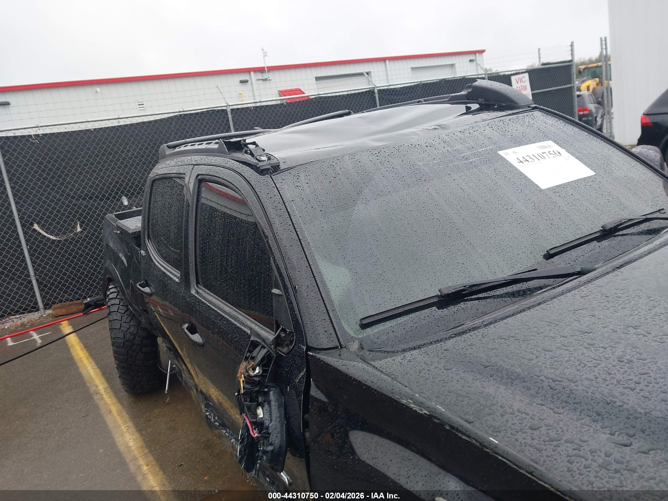 TOYOTA TACOMA image 6
