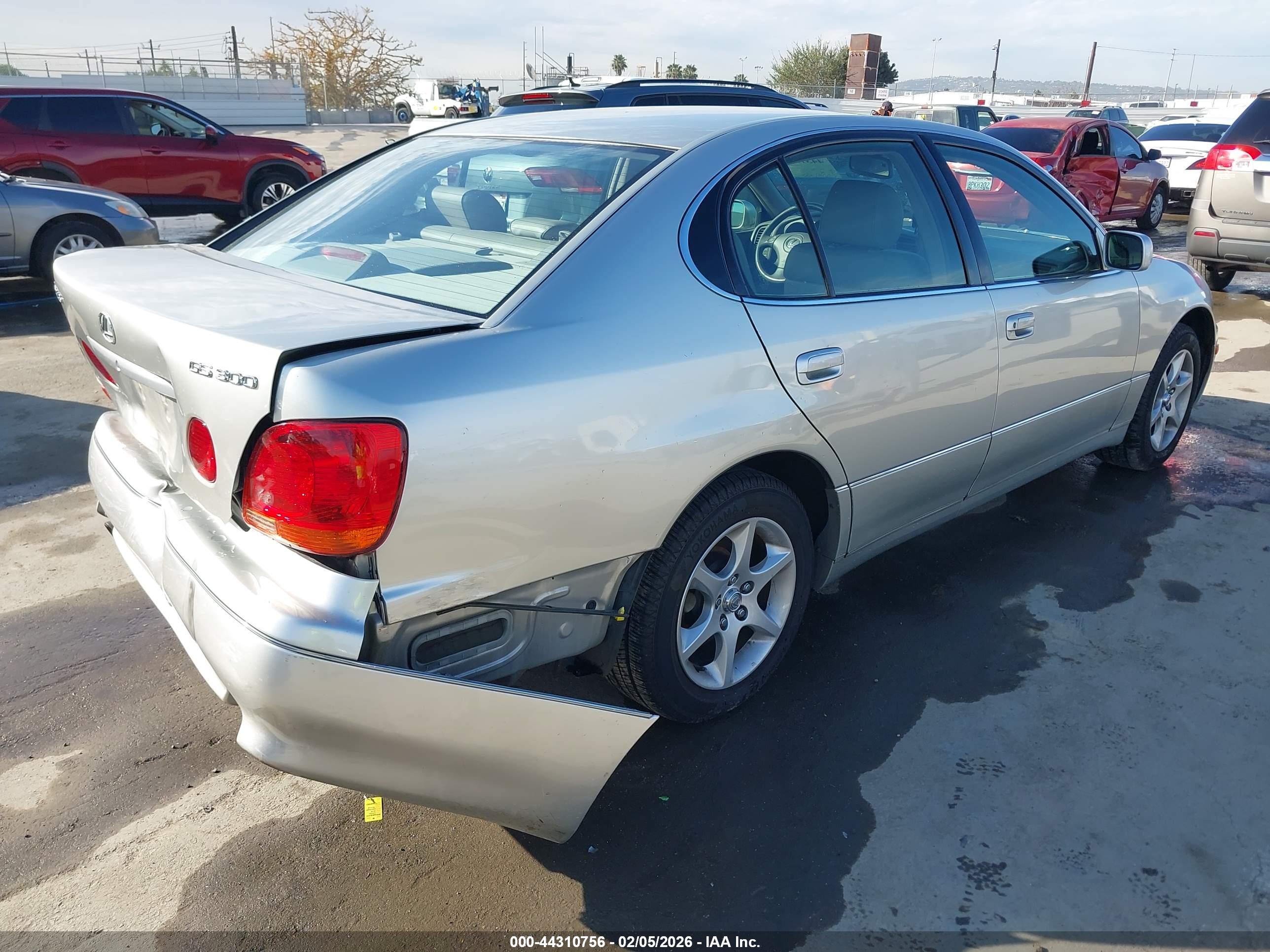 LEXUS GS image 4