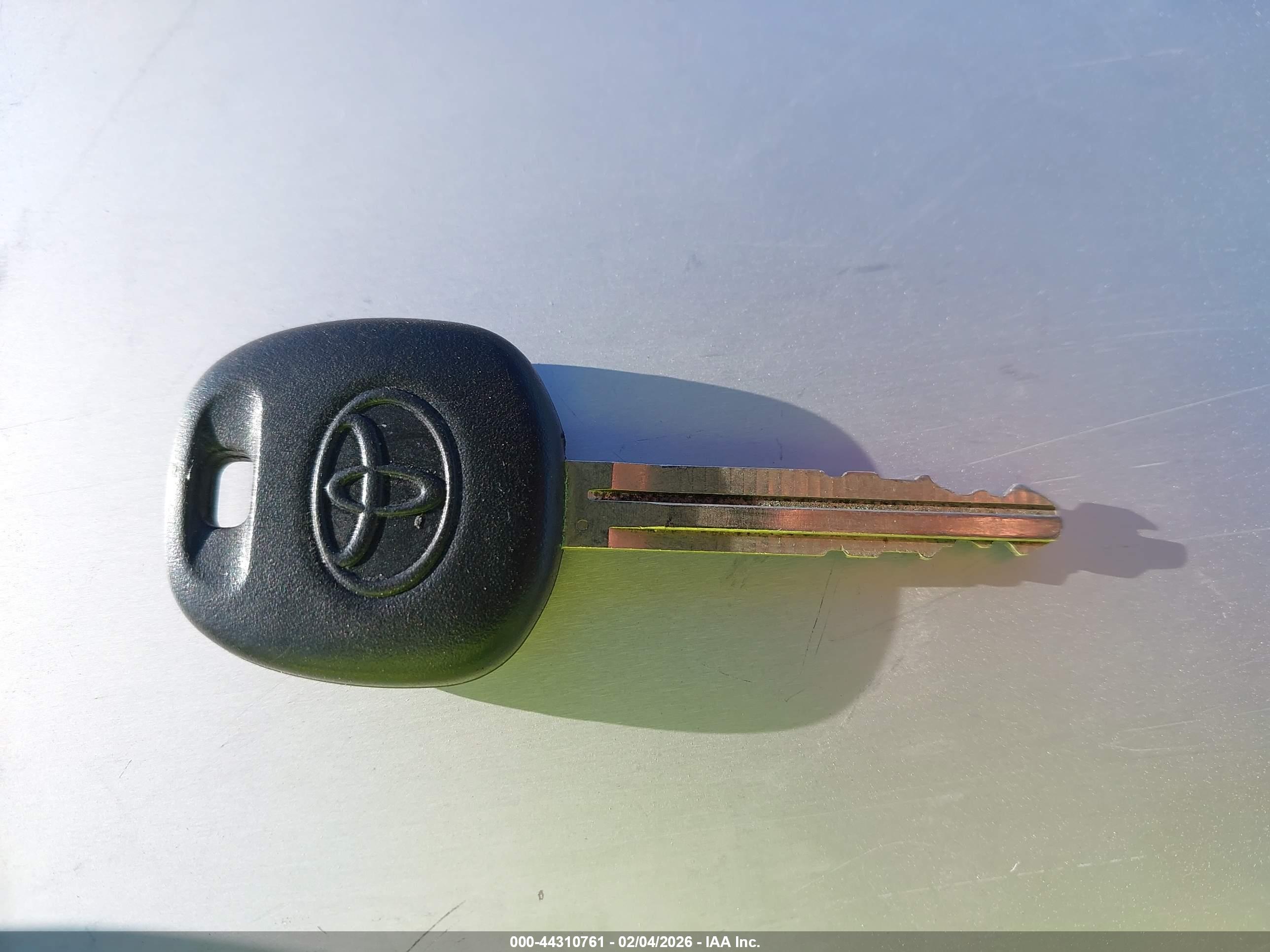 TOYOTA COROLLA image 11