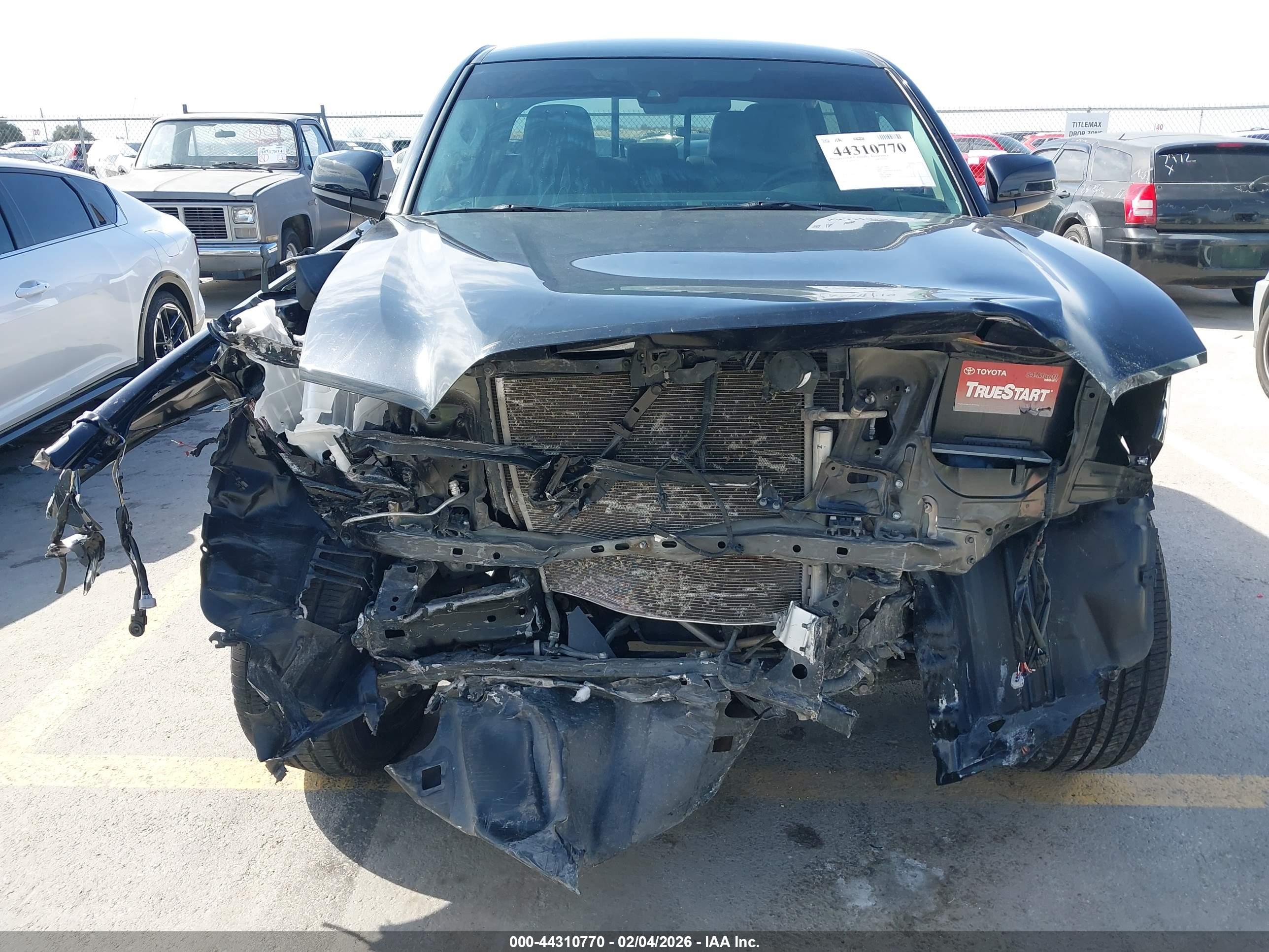 TOYOTA TACOMA image 6