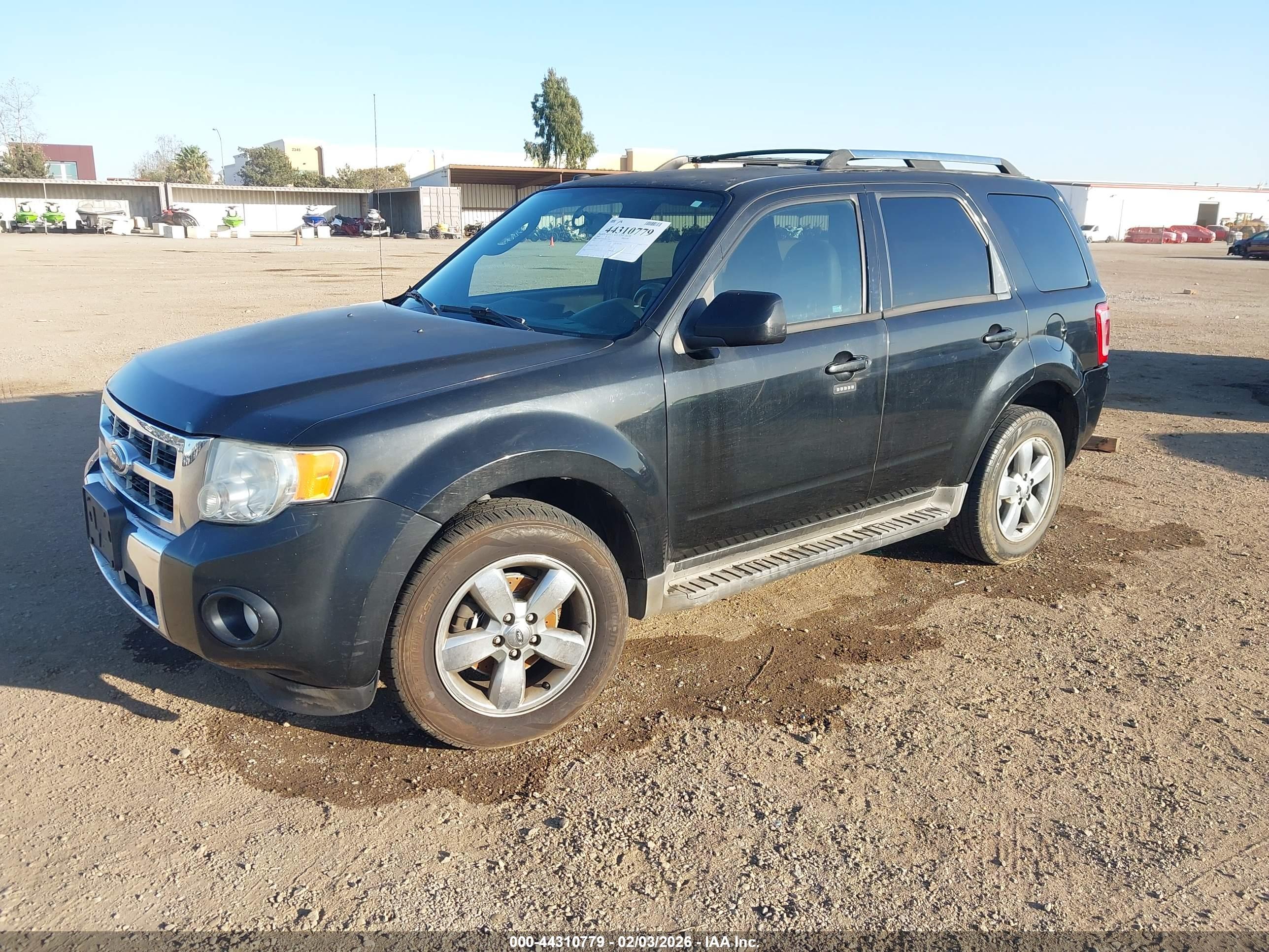 FORD ESCAPE image 2