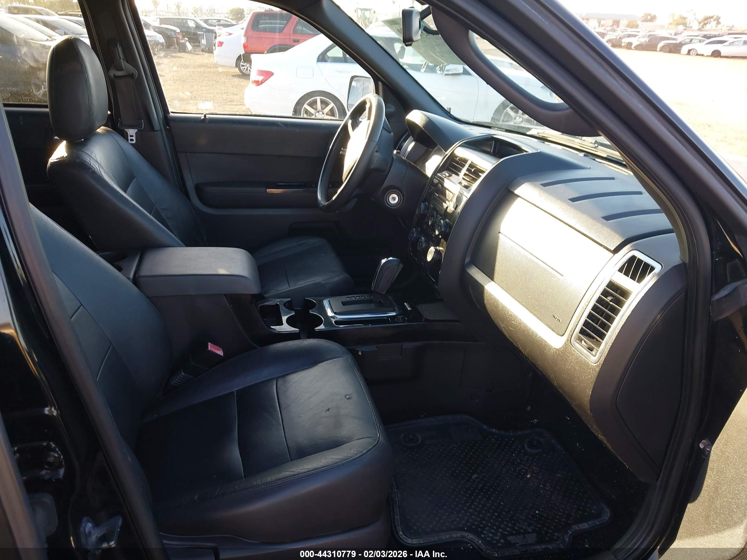 FORD ESCAPE image 5