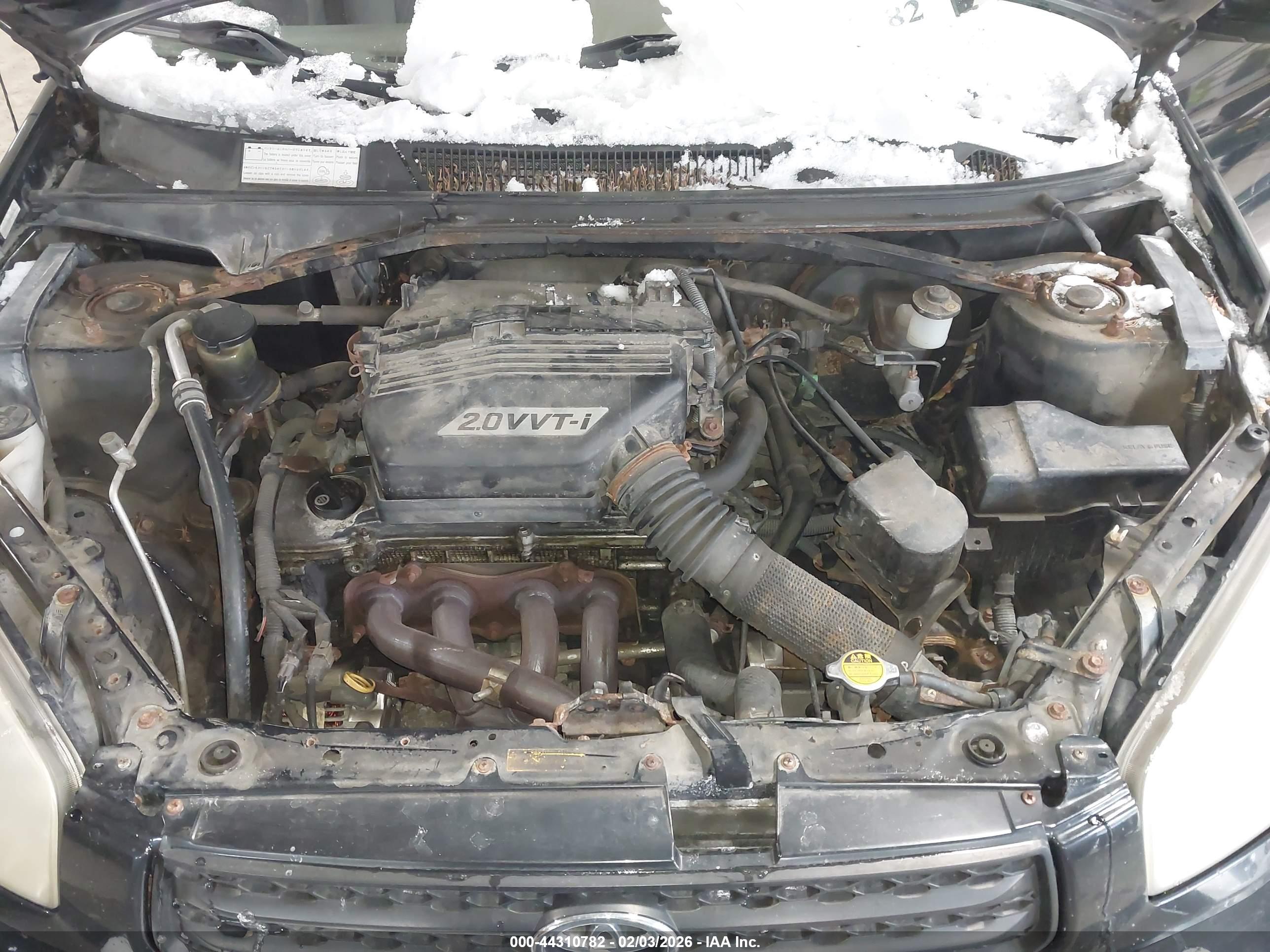 TOYOTA RAV4 image 10
