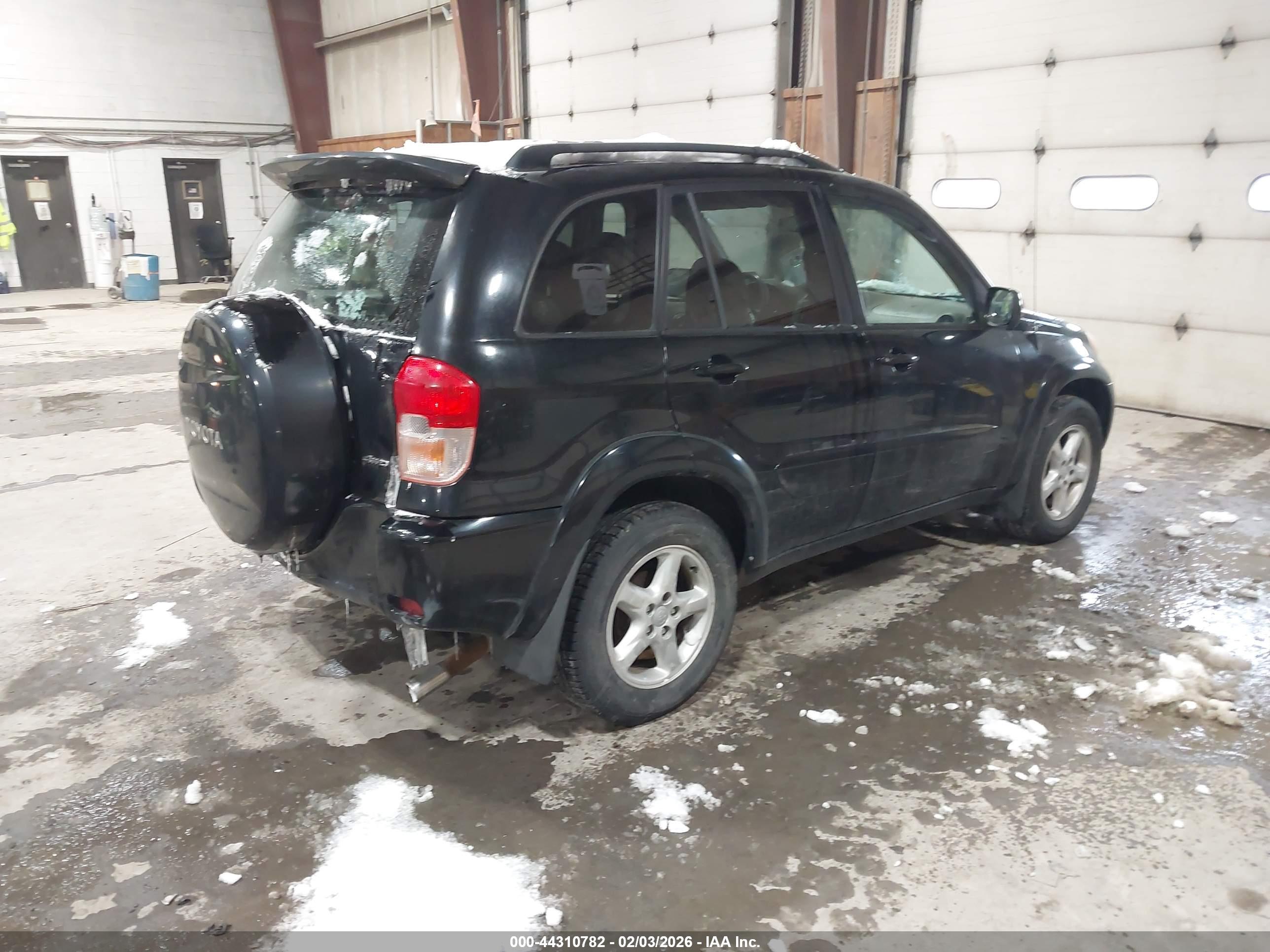 TOYOTA RAV4 image 4