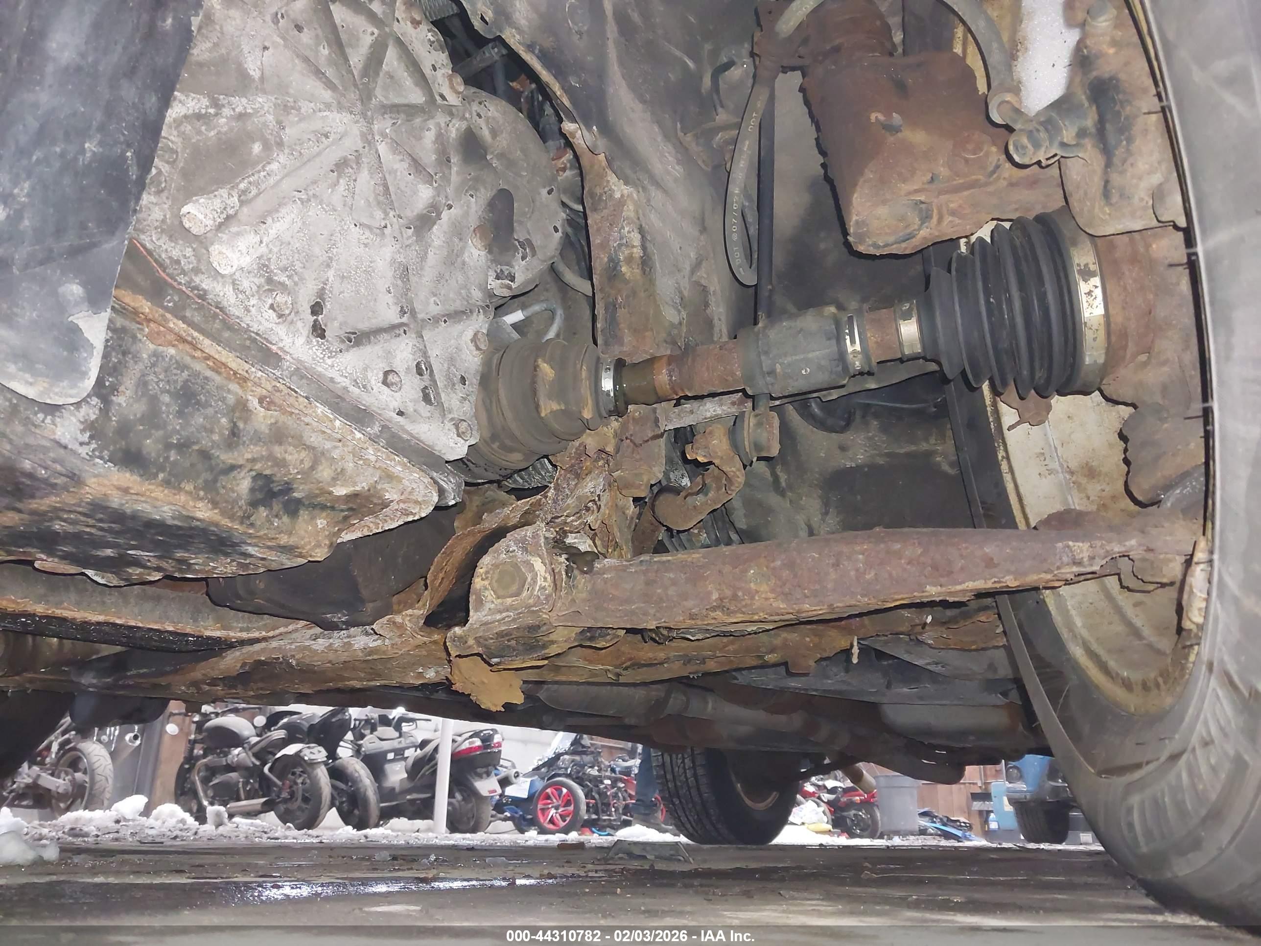 TOYOTA RAV4 image 6