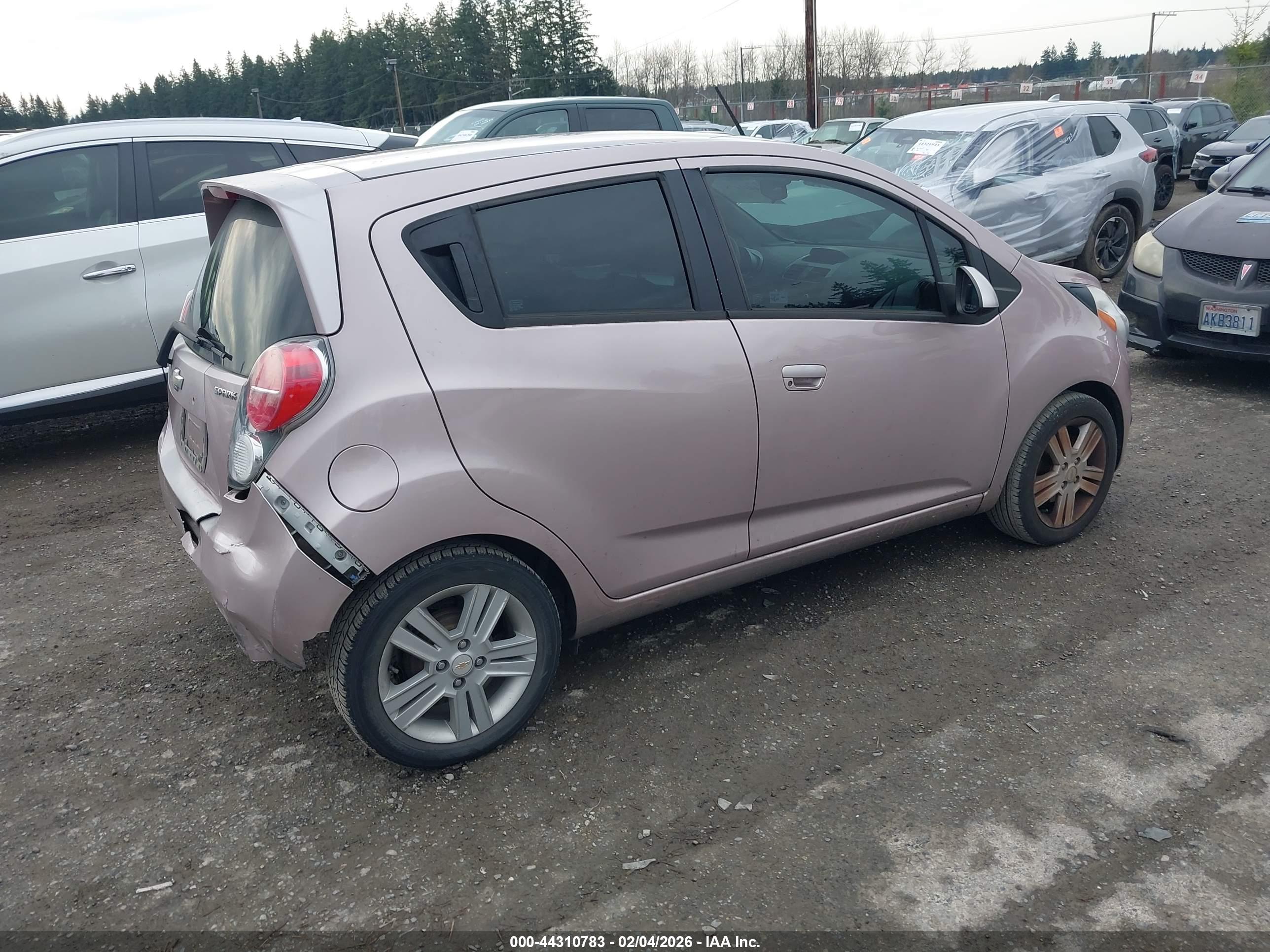 CHEVROLET SPARK image 4