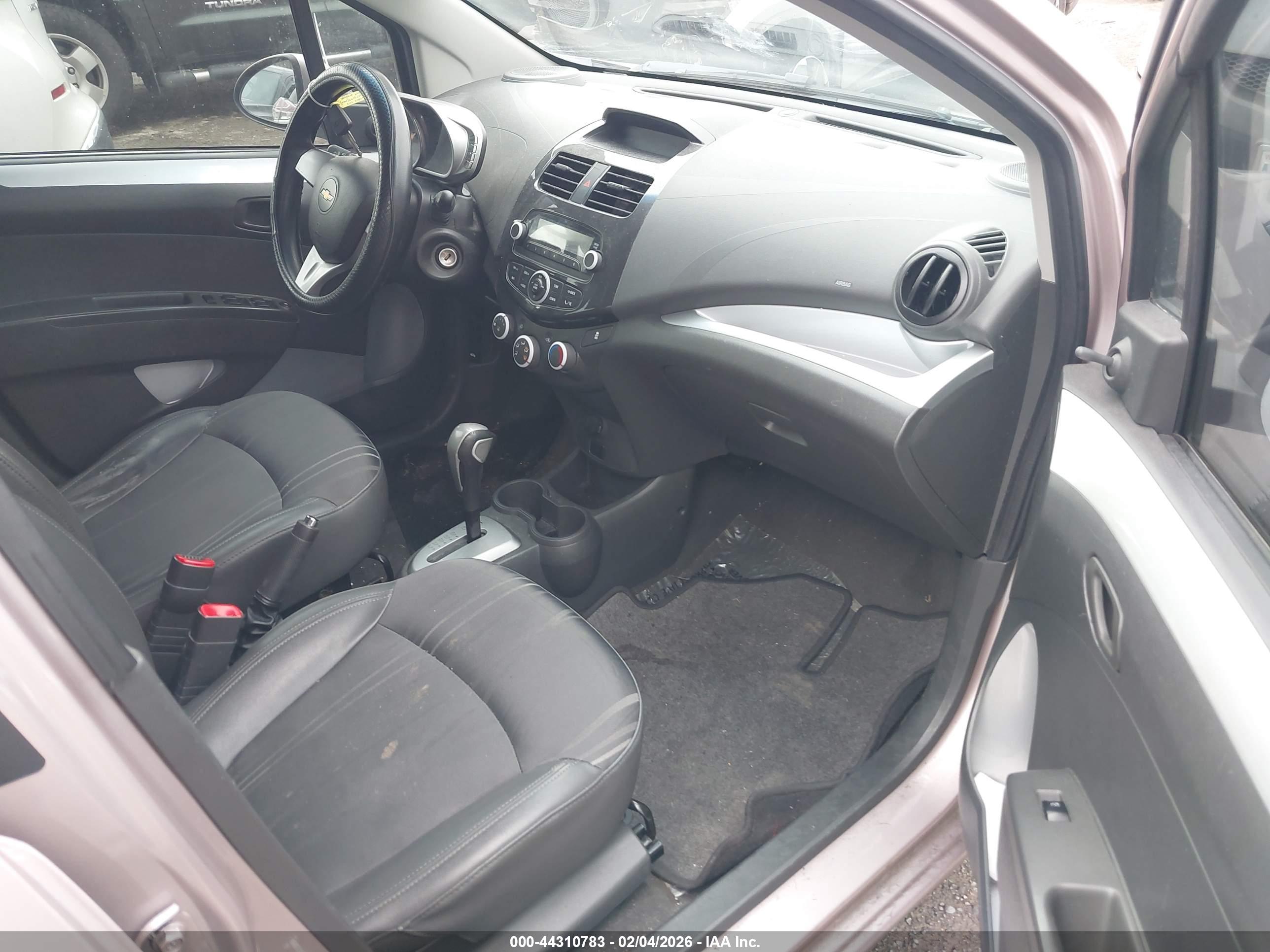 CHEVROLET SPARK image 5