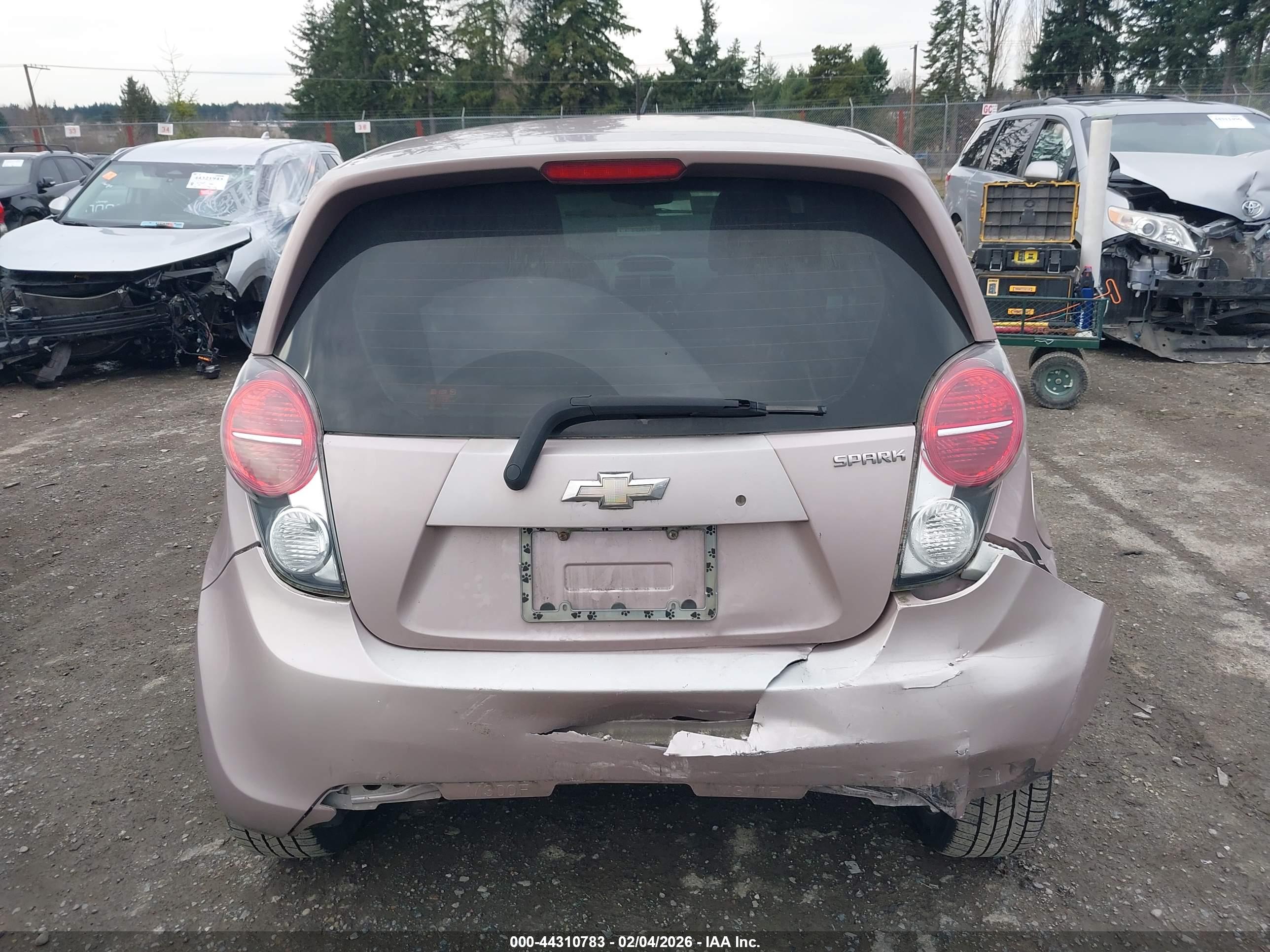 CHEVROLET SPARK image 6